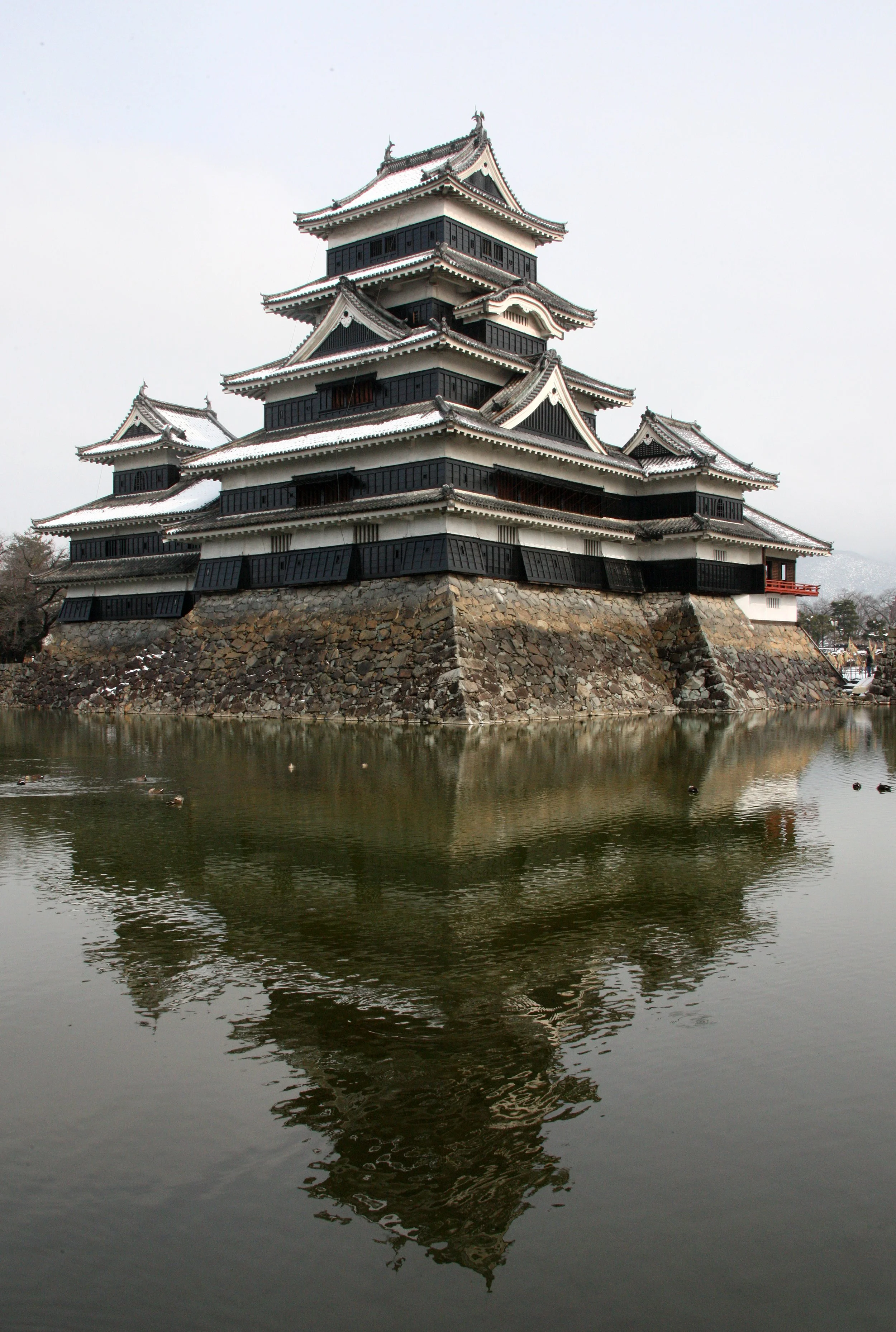 MATSUMOTO CASTLE (13).JPG