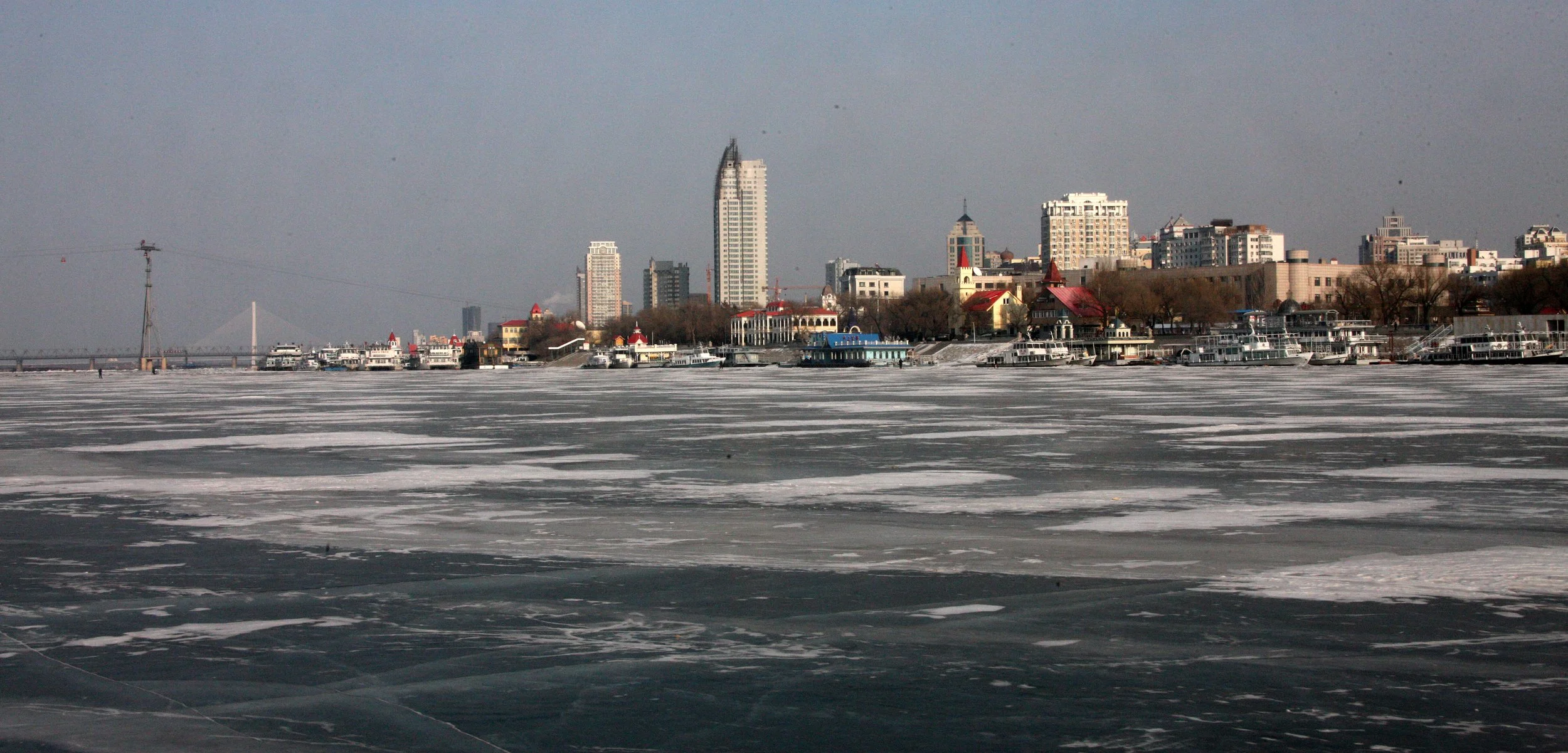 SONGHUA RIVER HARBIN CHINA - ACTIVITY ZONE! (8).JPG