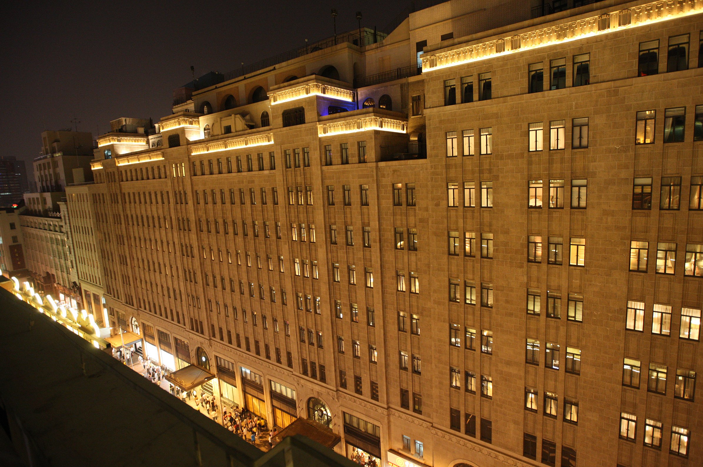 2011-4-29 NIGHT AT SHOOK AT 19 BUND SHANGHAI (217).JPG