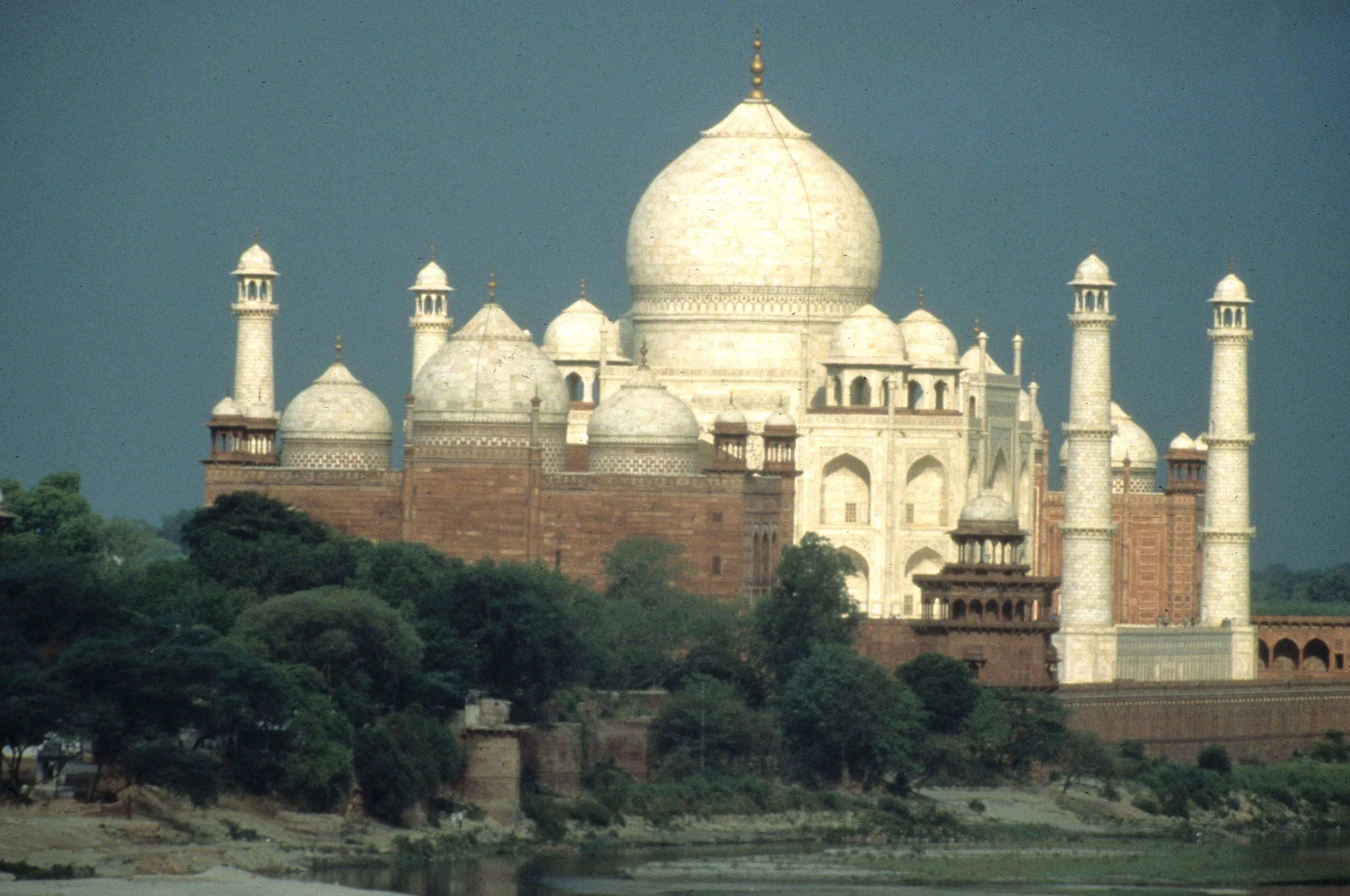 INDIA - AGRA - TAJ MAHAL.jpg
