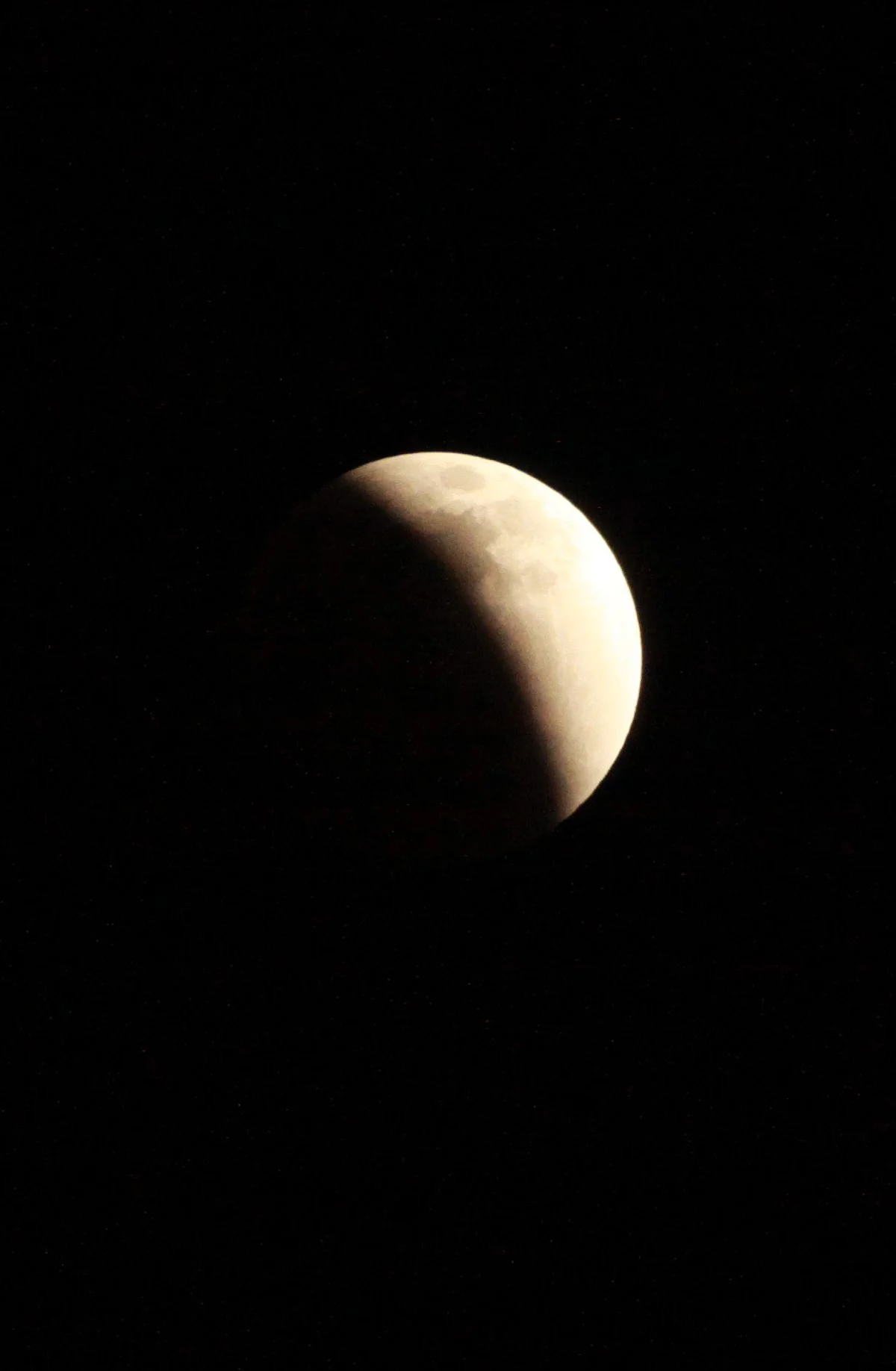 9 DECEMBER 2011 LUNAR ECLIPSE FROM SHANGHAI (10).JPG
