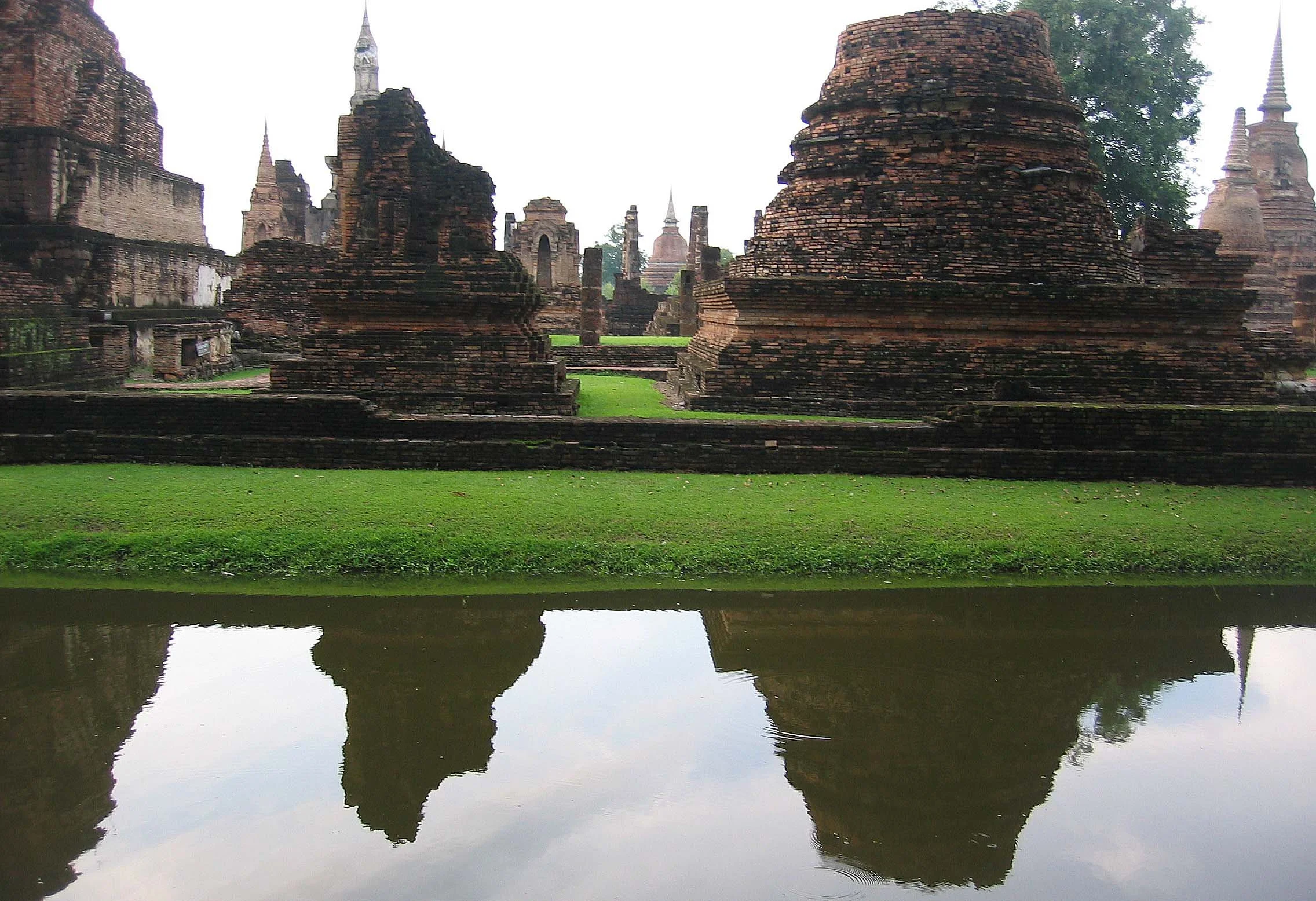 SUKHOTHAI - 2006 (51).jpg