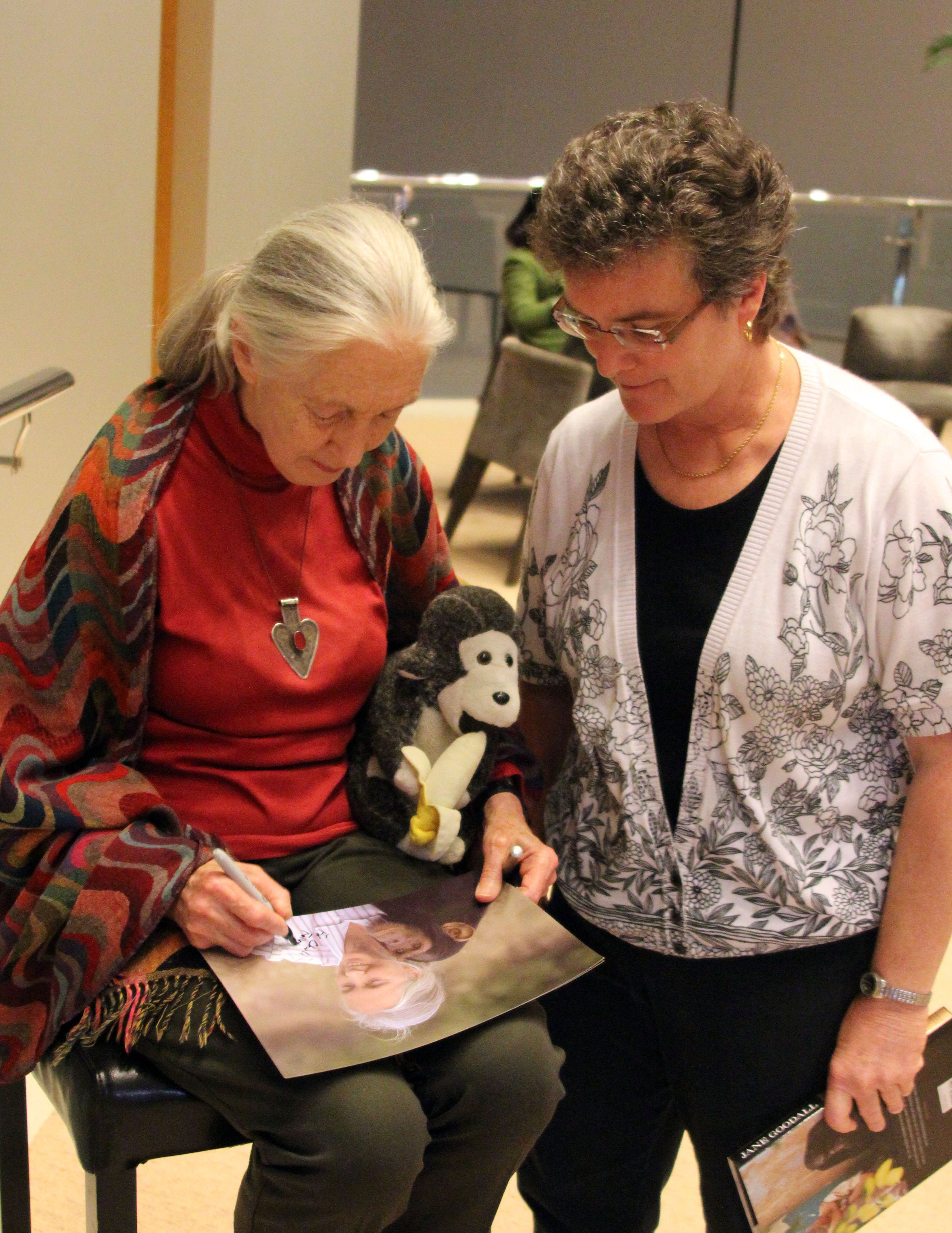 JANE GOODALL 2012 (90).JPG