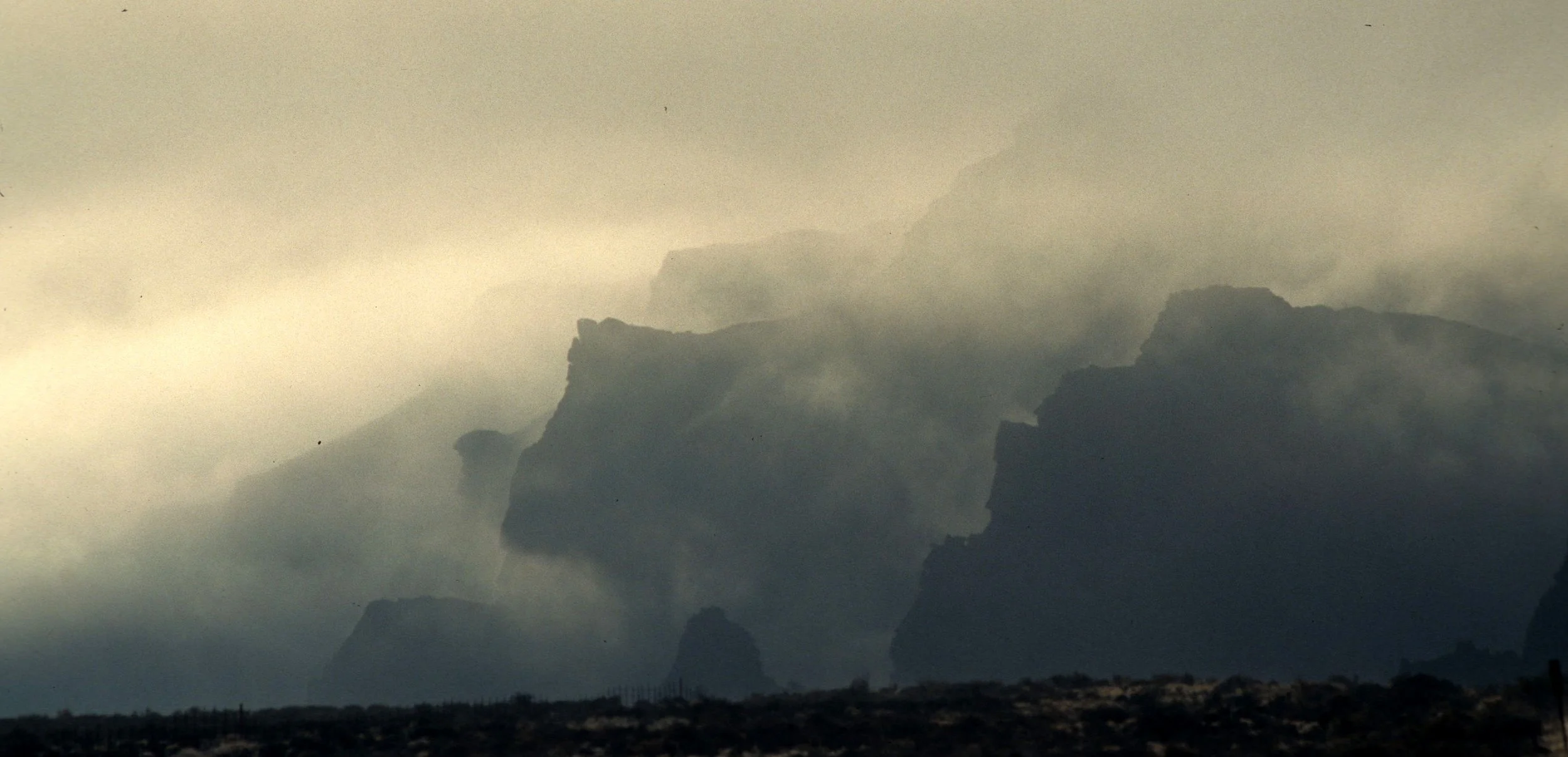 UTAH - CANYONLANDS NP - VIEWS OF.jpg