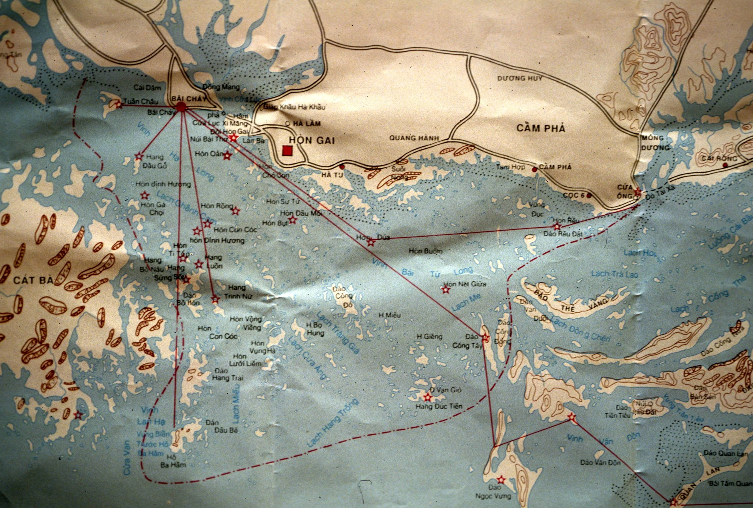 HALONG BAY - 1994 (11).jpg