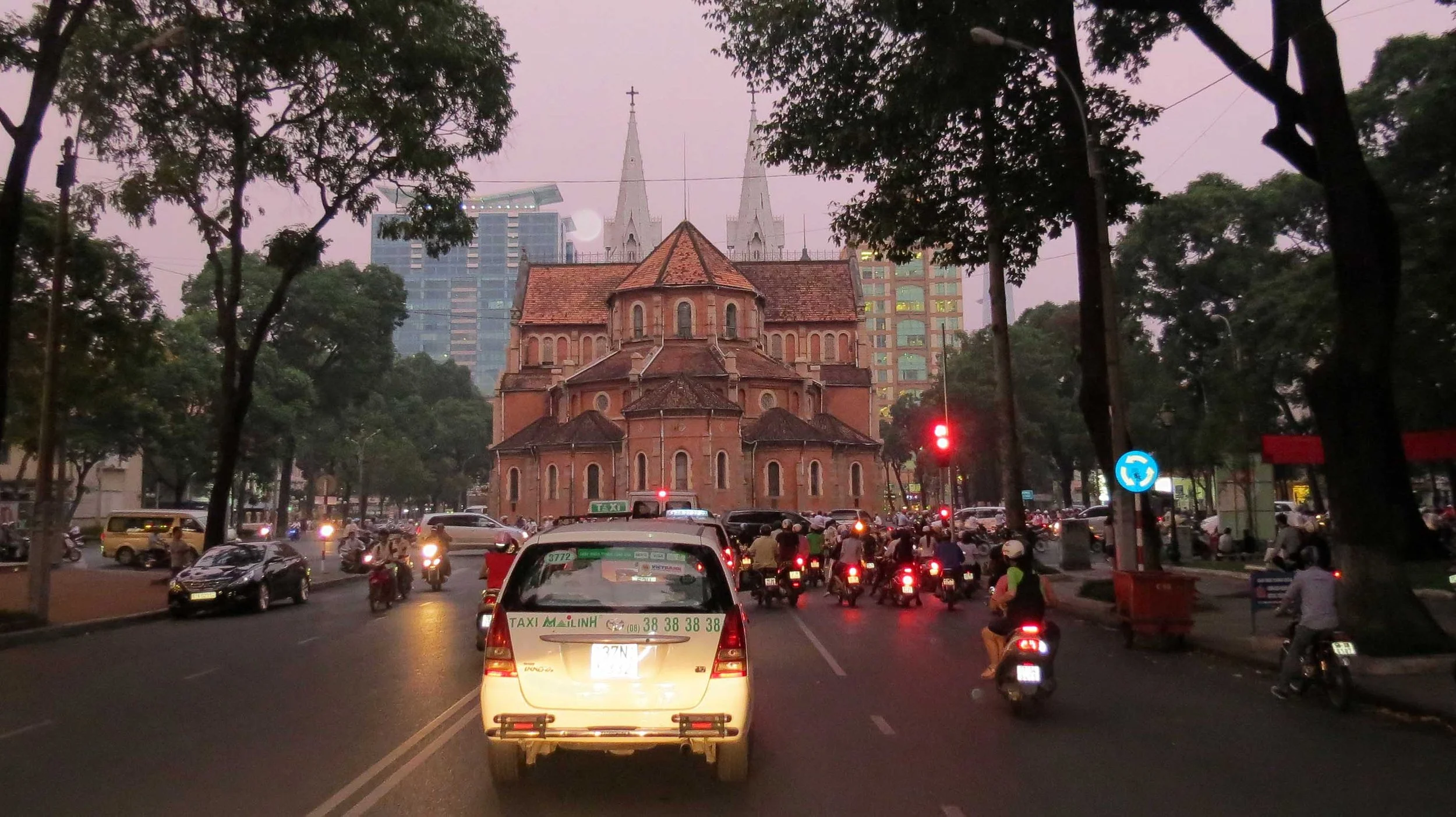 SAIGON VIET NAM (8).JPG