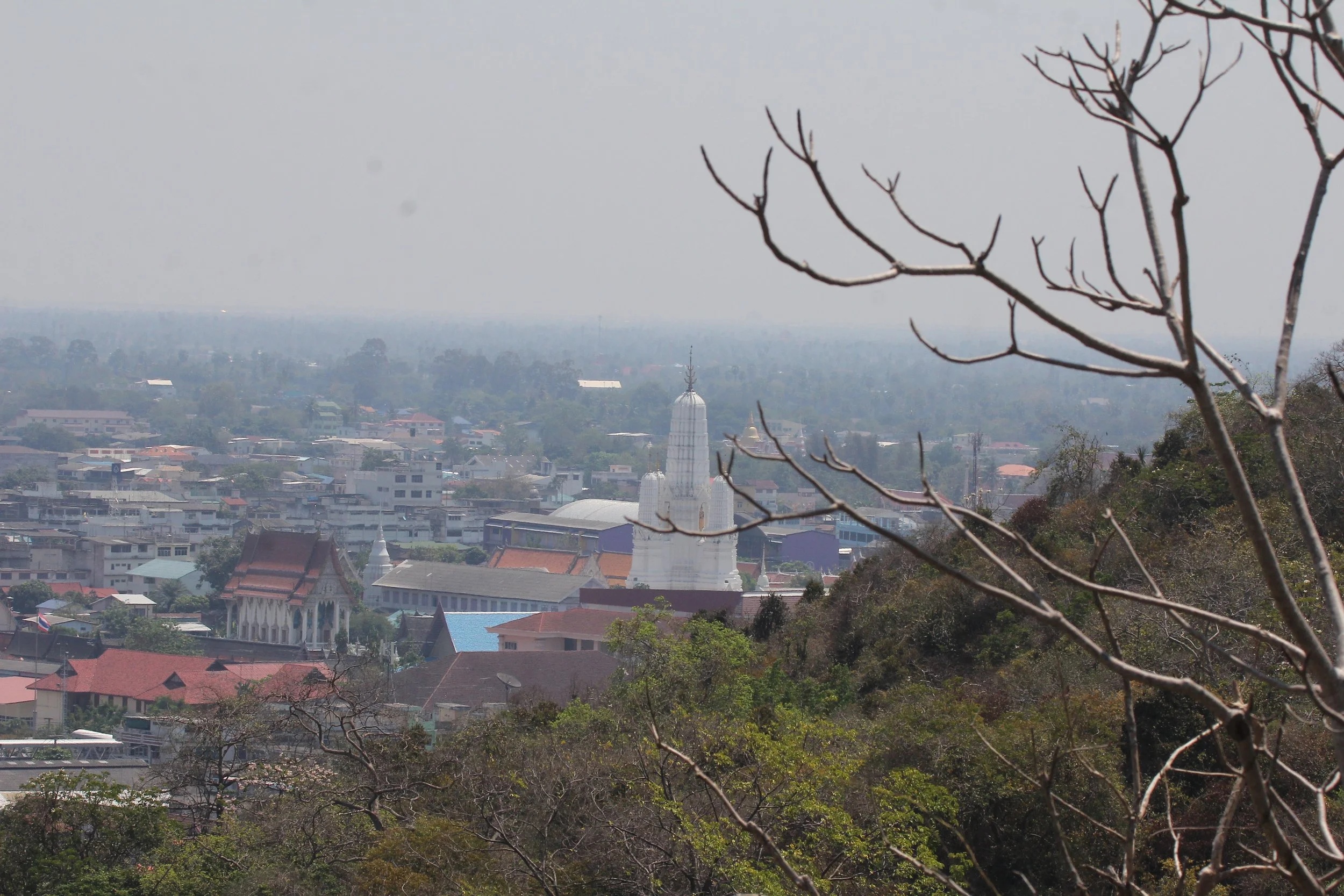 2020 - Petchaburi Temple (70).JPG