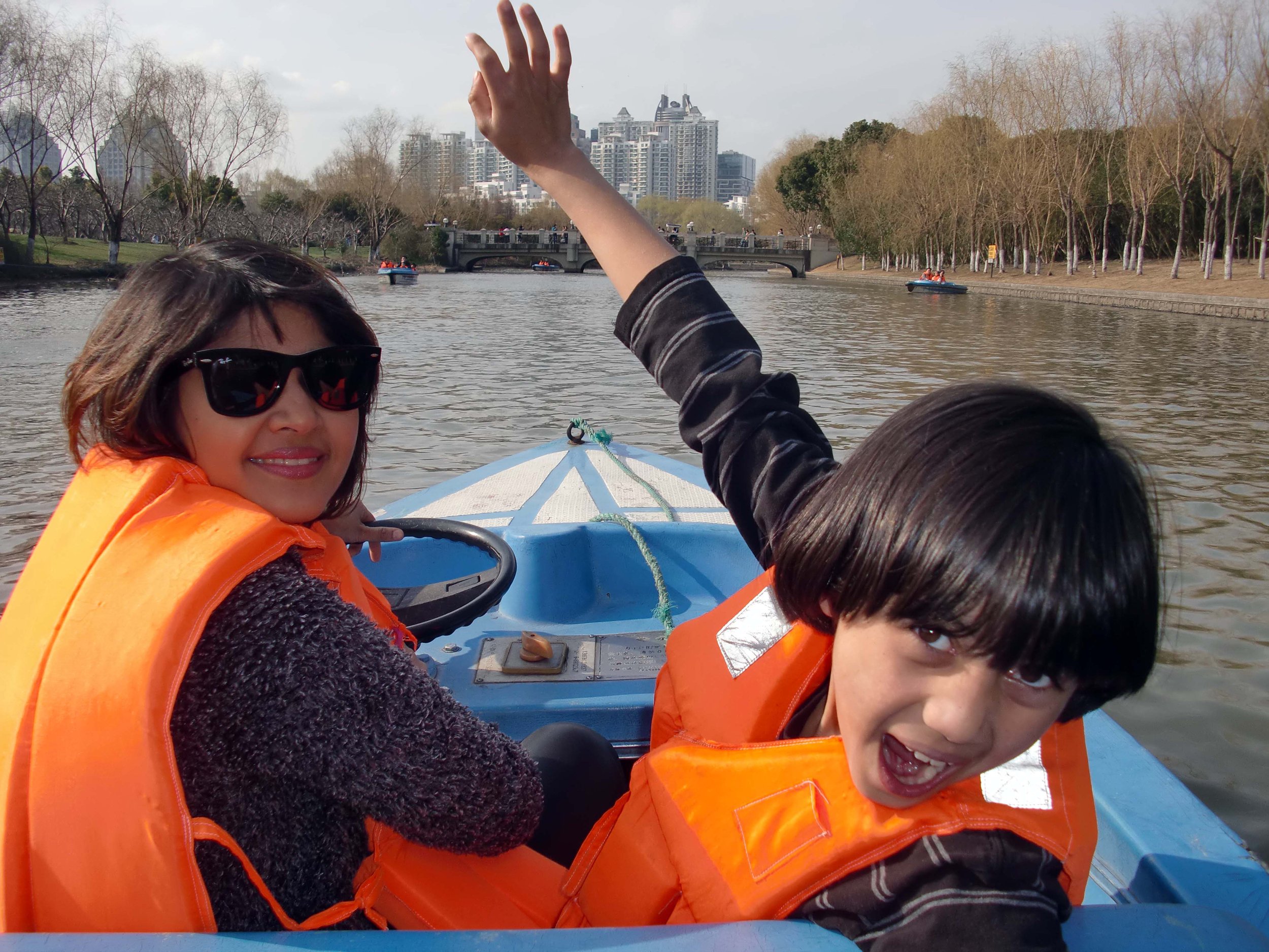 2011-3-13 CENTURY PARK SHANGHAI (41).JPG