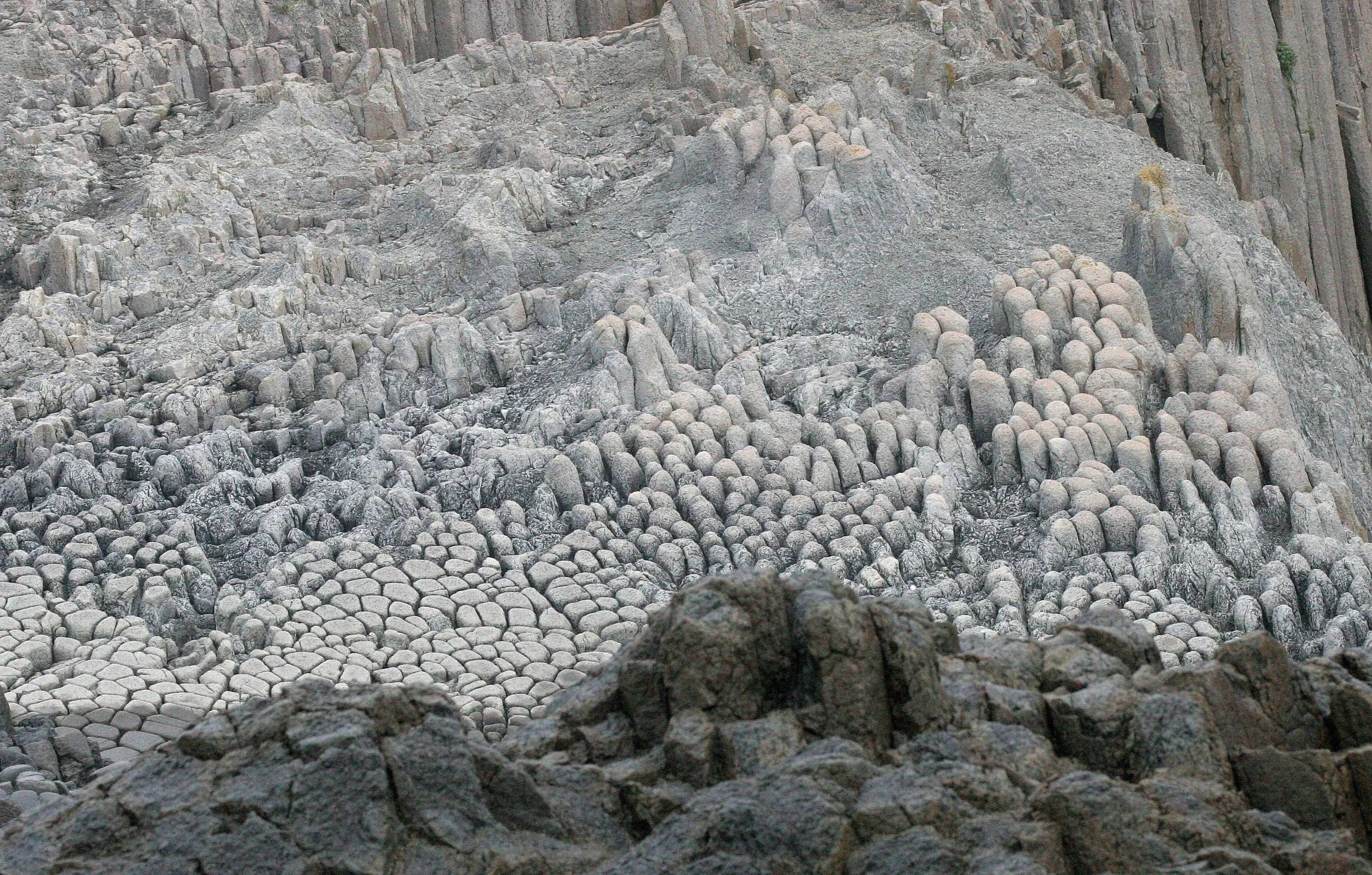 KURIL ISLANDS - VIEWS LANDSCAPES AND GEOLOGY (81).jpg