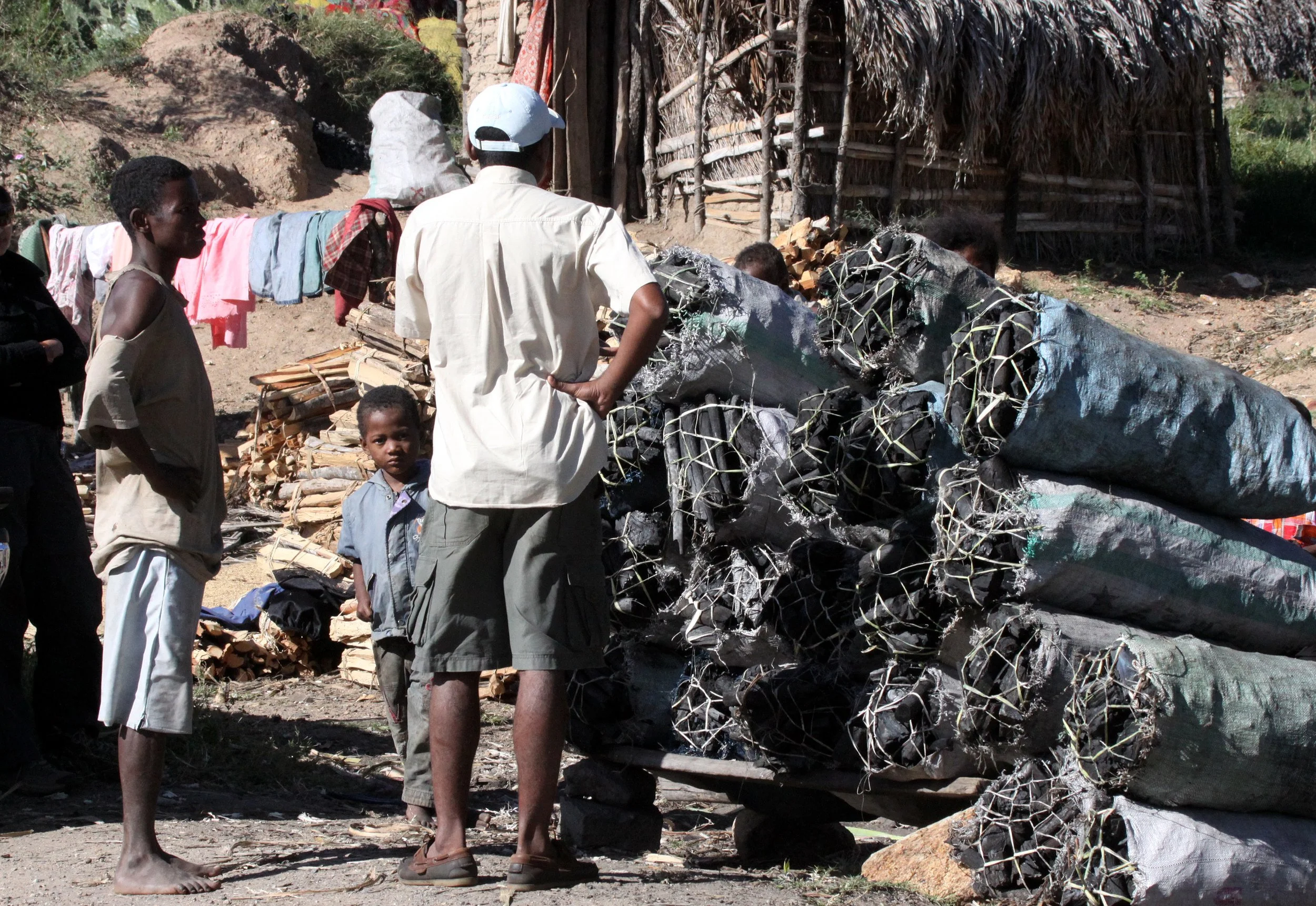 ANTANDROY VILLAGE - CHARCOAL (4).JPG