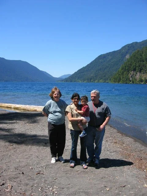 2005-5-27 DAY AT LAKE CRESCENT.jpg
