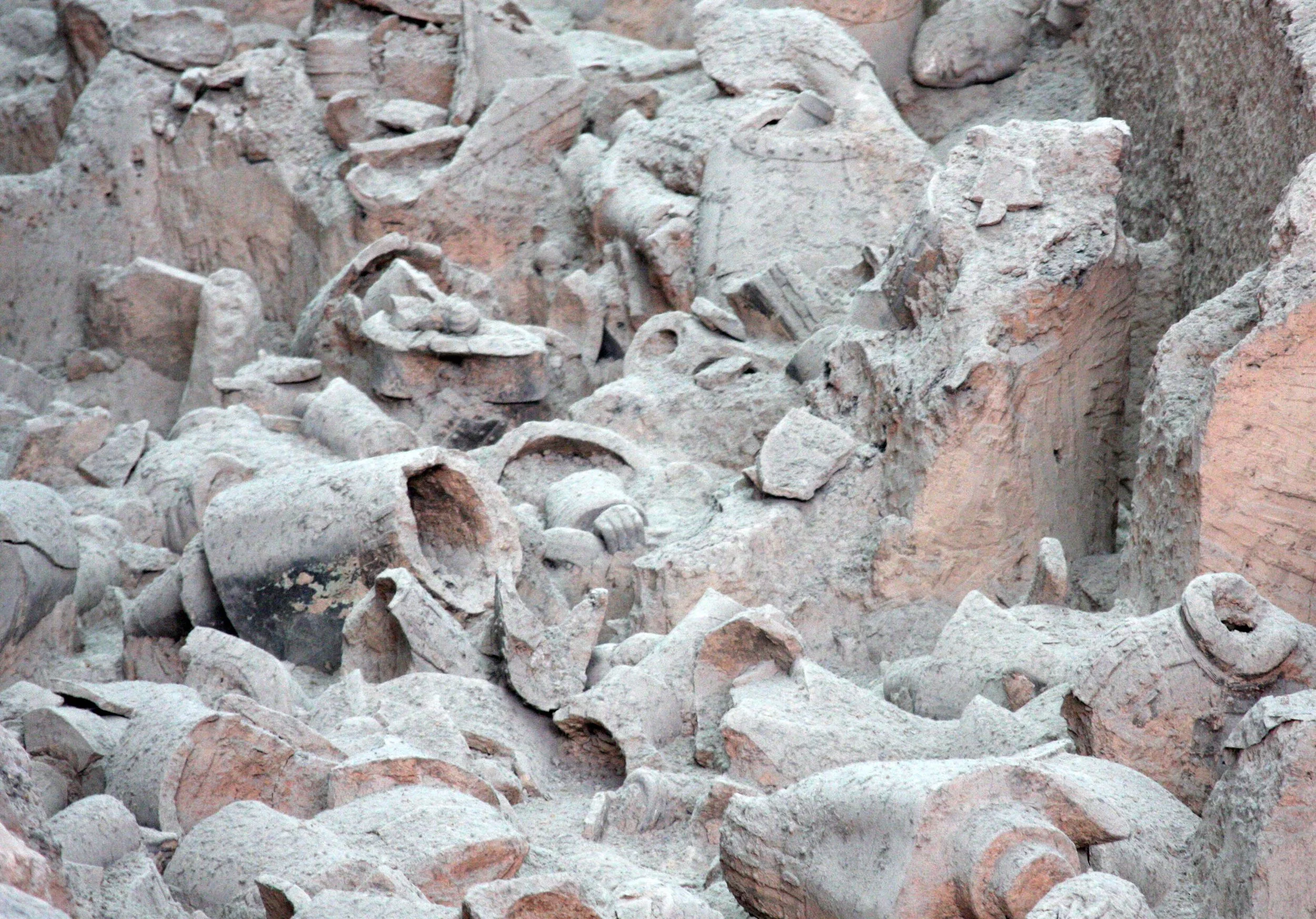 XIAN - TERRA COTTA WARRIORS - MARCH 2011 (43).JPG