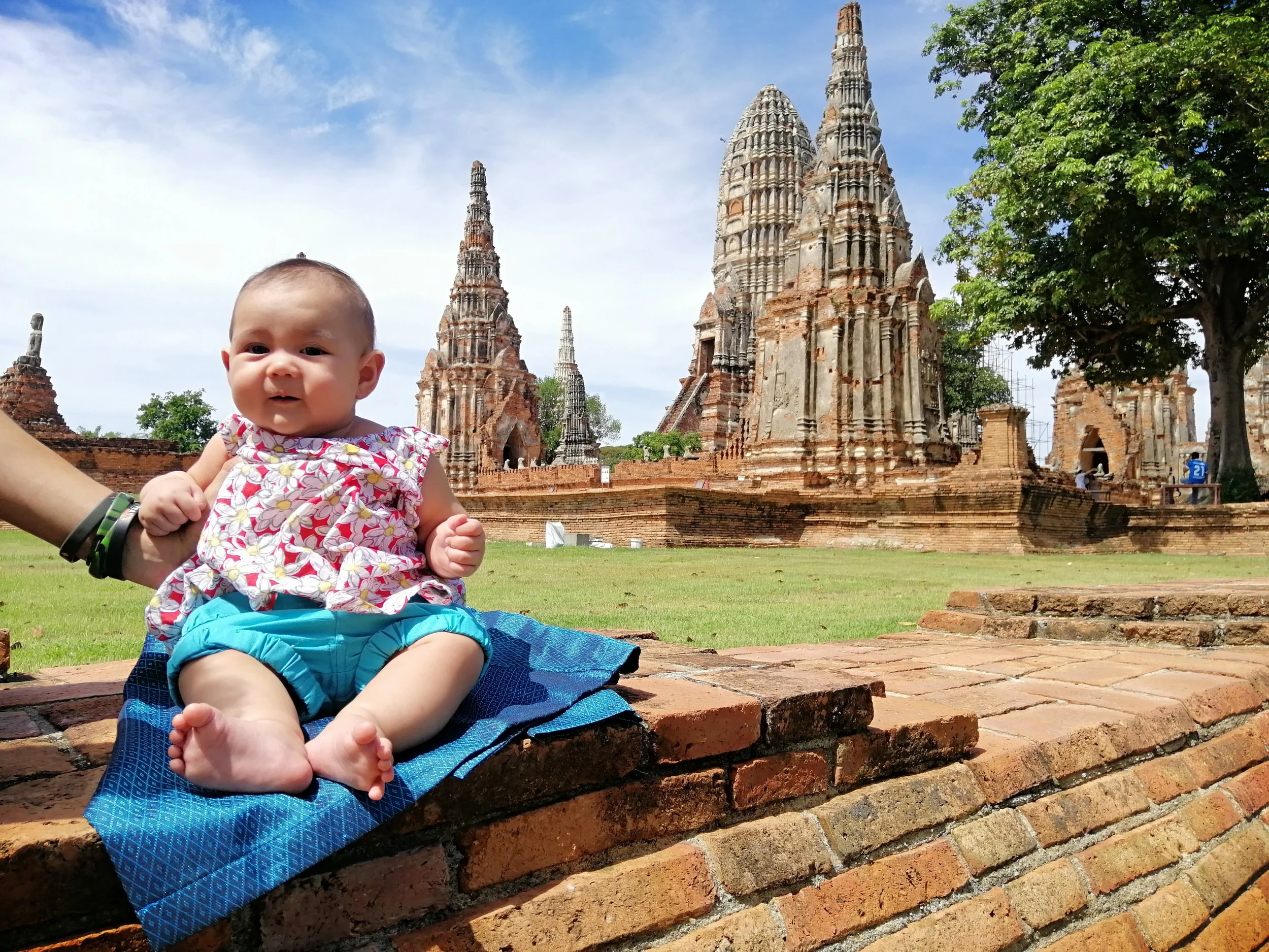 2020 Ayutthaya with Liana & Gift and Mom (19).jpg