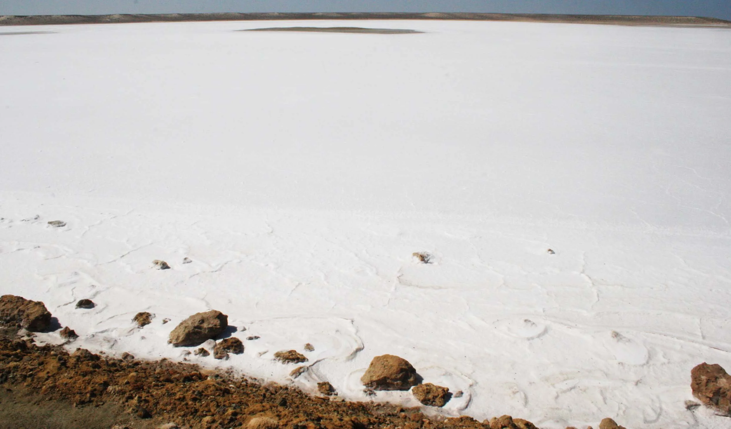 OJO DE LIEBRE LAGOON BAJA MEXICO - SALT POOLS (2).JPG