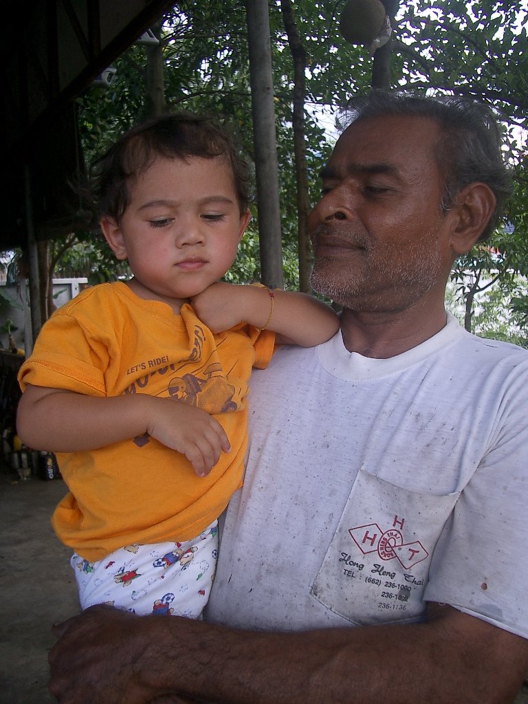 2004 Nakhonsithammarat with Family  (64).JPG