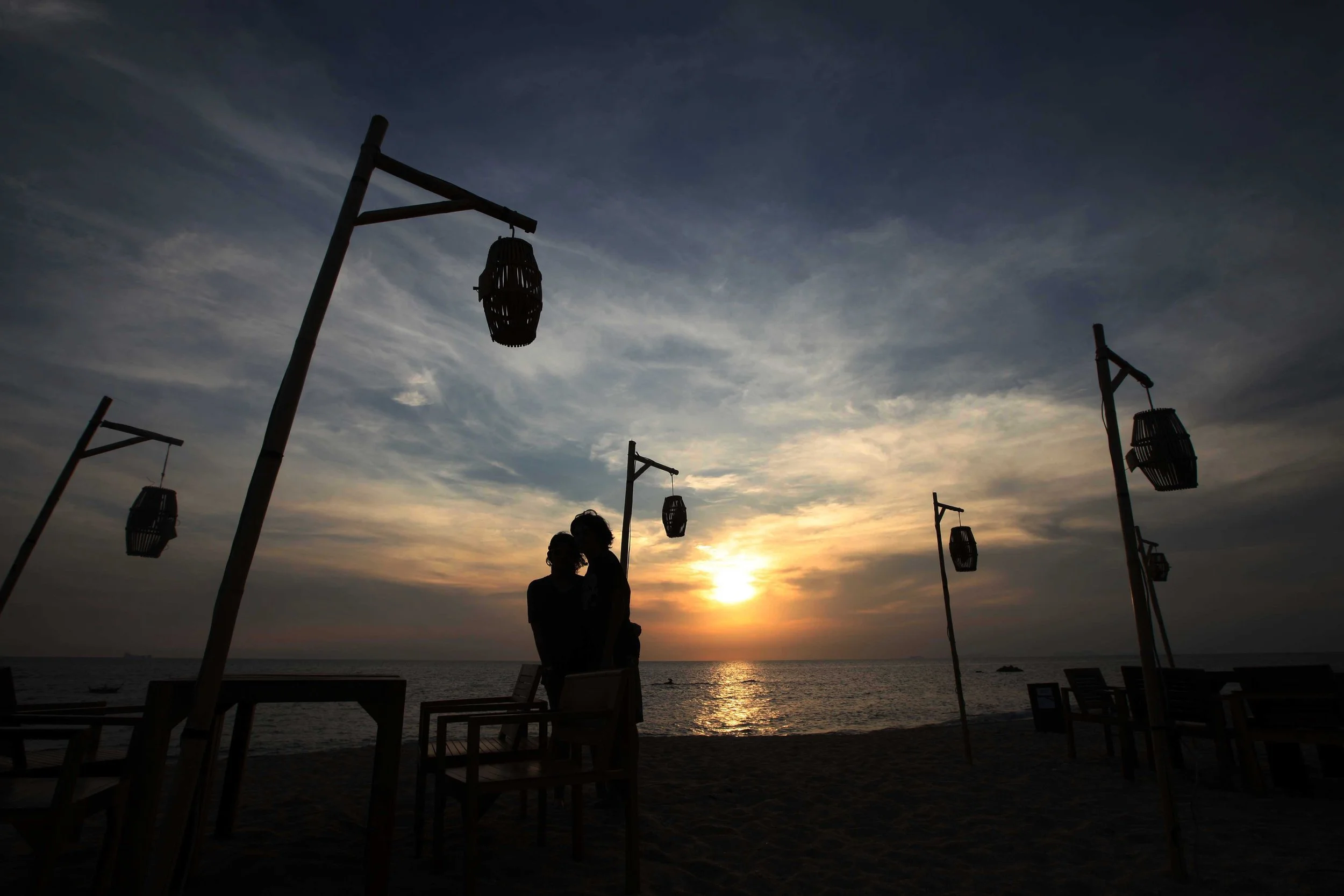 2015 Koh Lanta Songkran with friends from ISB (6).JPG