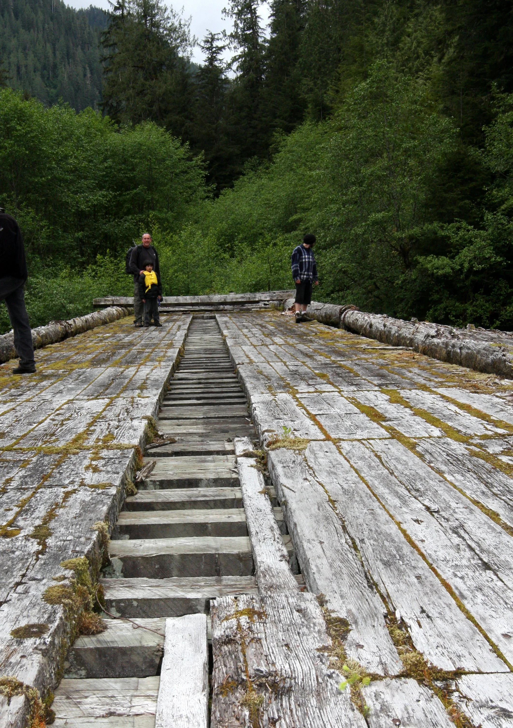 TRAPPER RICK'S - VIEWS AND RICK'S CABIN - THOMPSON SOUND BC (26).JPG
