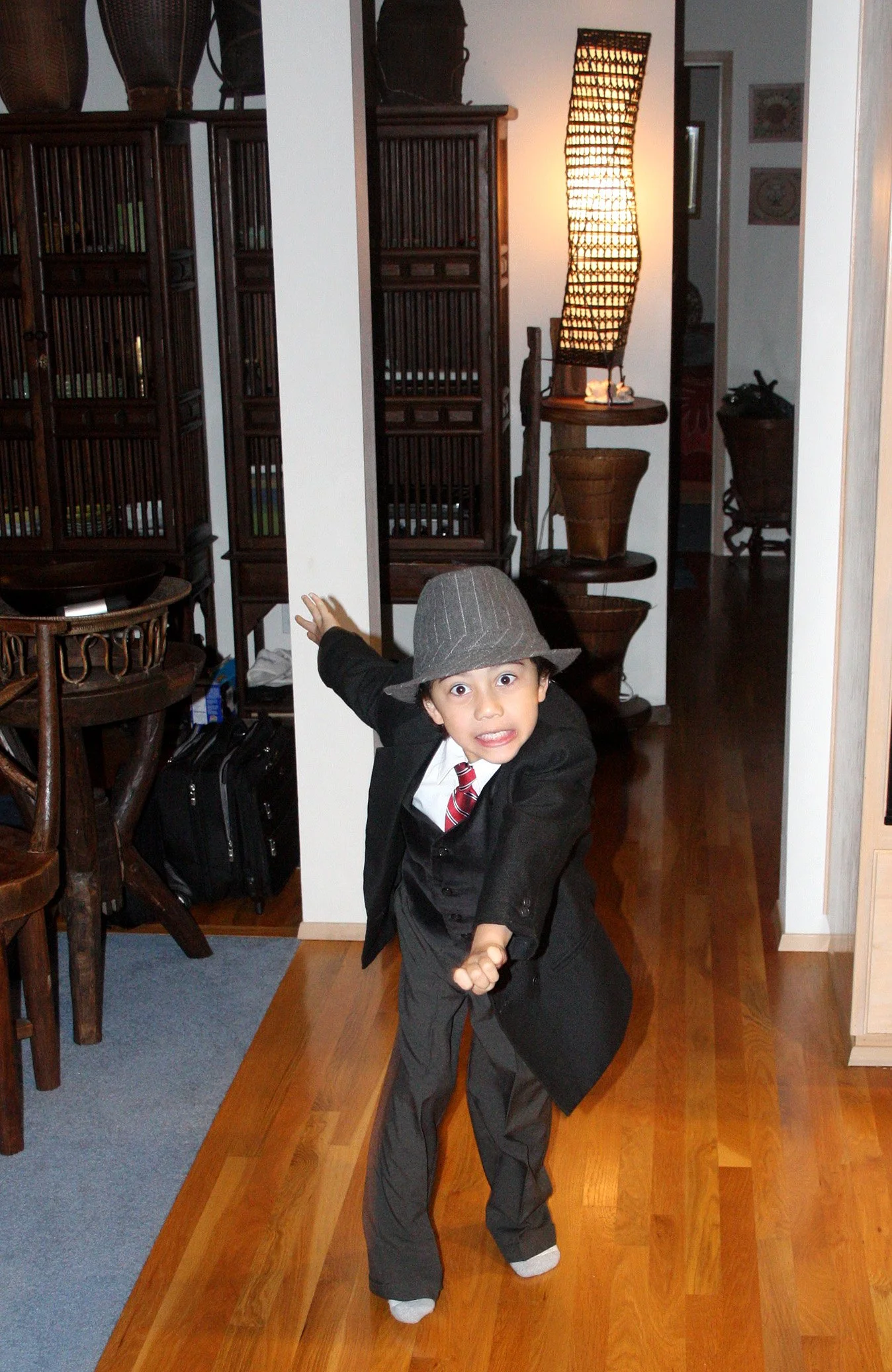 2009-2-13 COKIE IN FBI SUIT (2).JPG