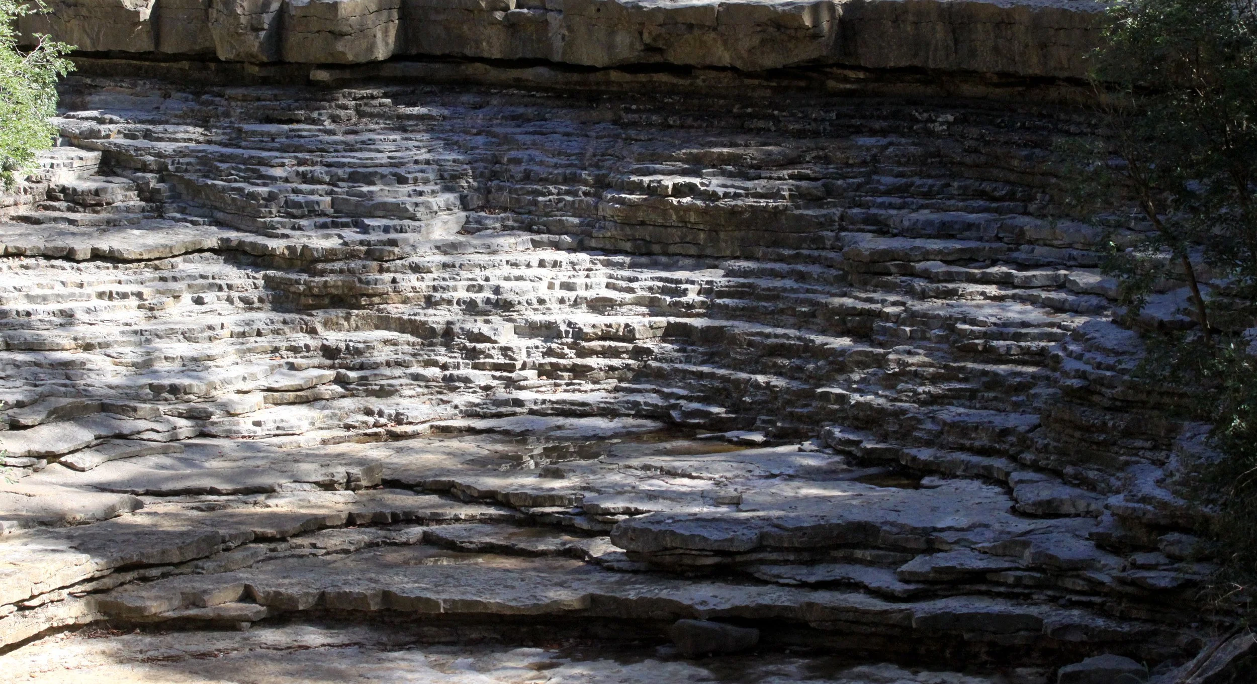 ANKARANA NATIONAL PARK MADAGASCAR - FOSSIL LAYERS (2).JPG