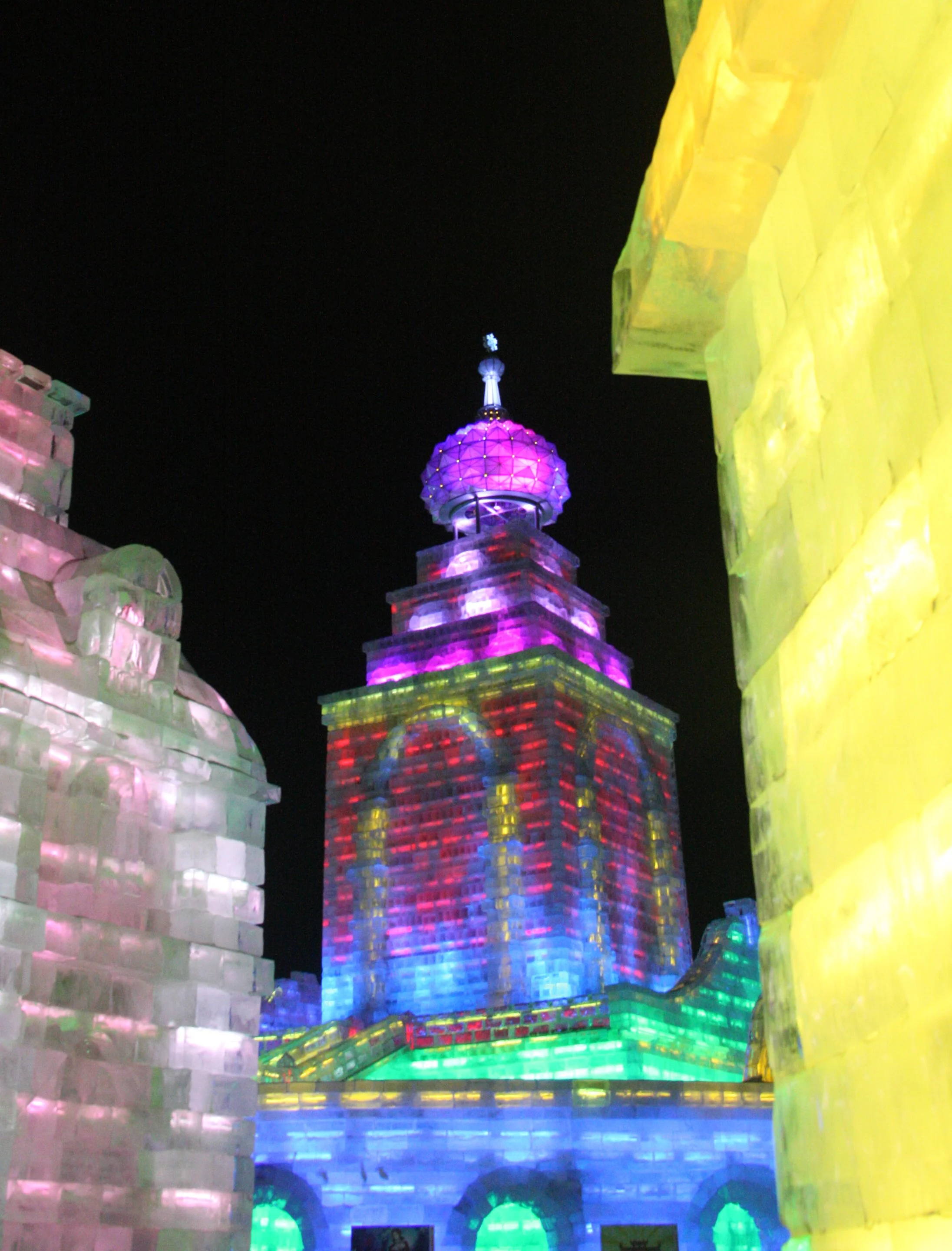 HARBIN ICE & SNOW FESTIVAL FEBRUARY 2012 (119).JPG