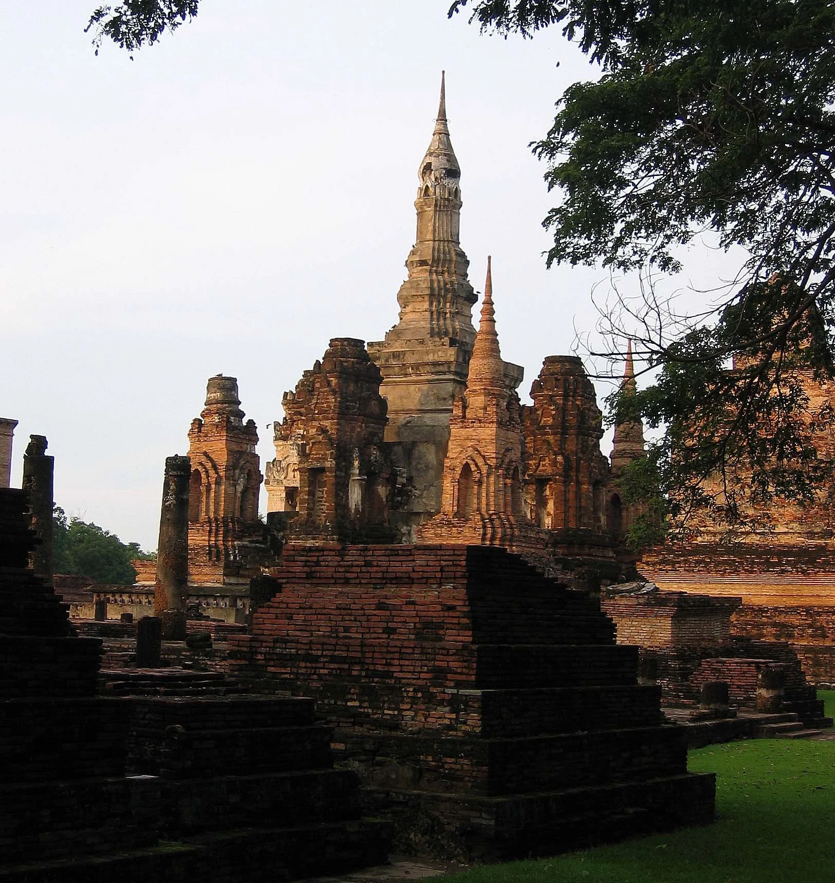 SUKHOTHAI - 2006 (43).jpg