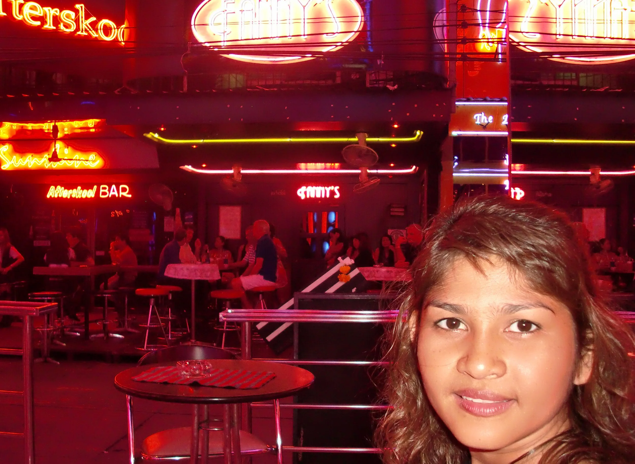 2010 Bangkok Soi Cowboy with Friends and Family (37).JPG