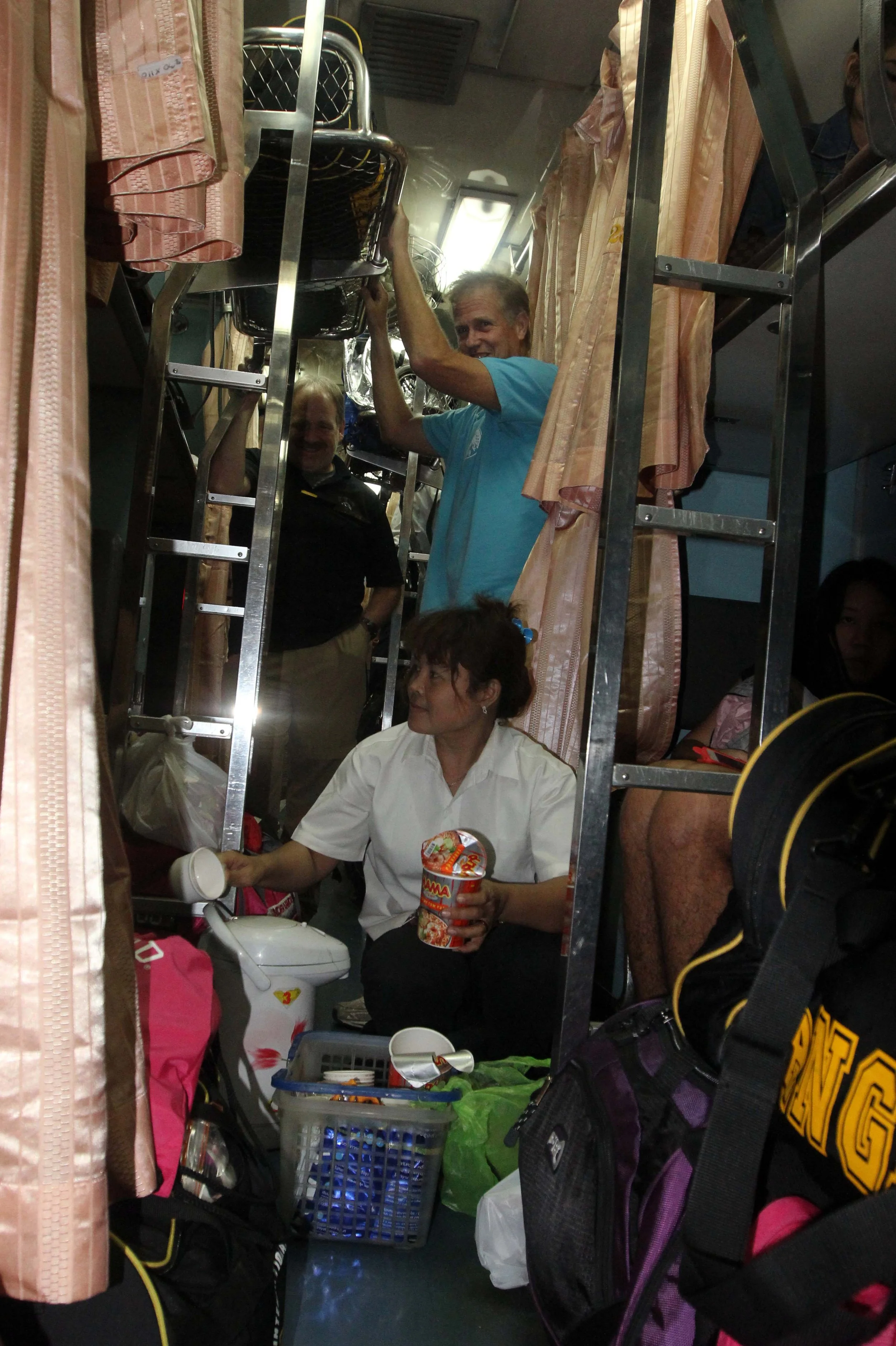 2014 ISB Trip to Hua Lamphong Railway Station Bangkok (14).JPG