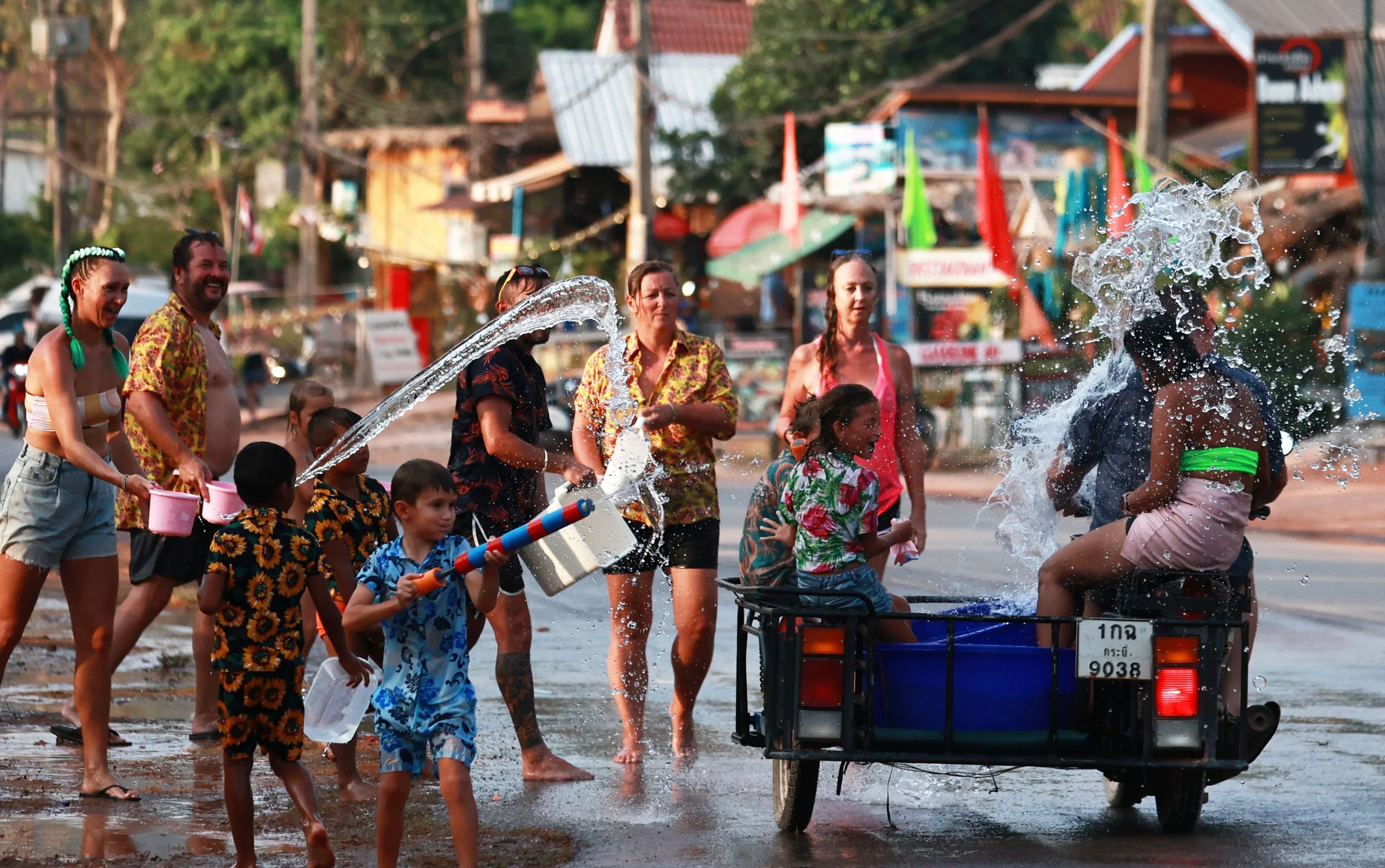 2024 Koh Lanta Songkran  (29).jpg