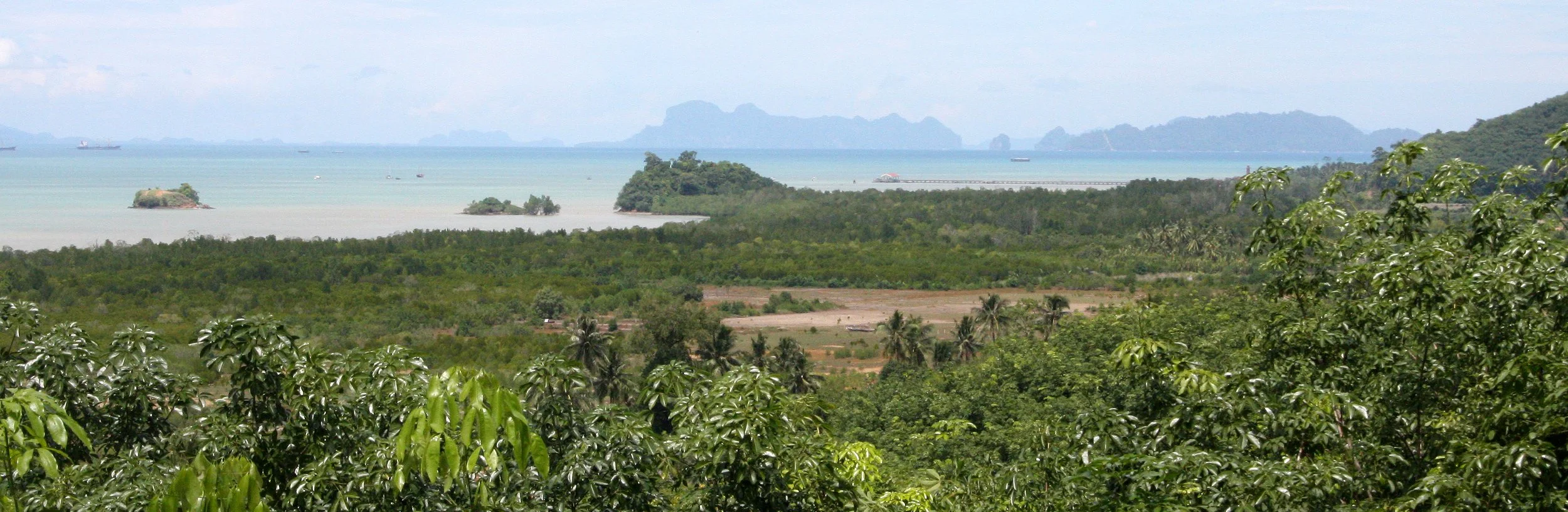 KOH LANTA - 2008 - HANGING ON THE ISLANDS (54).JPG