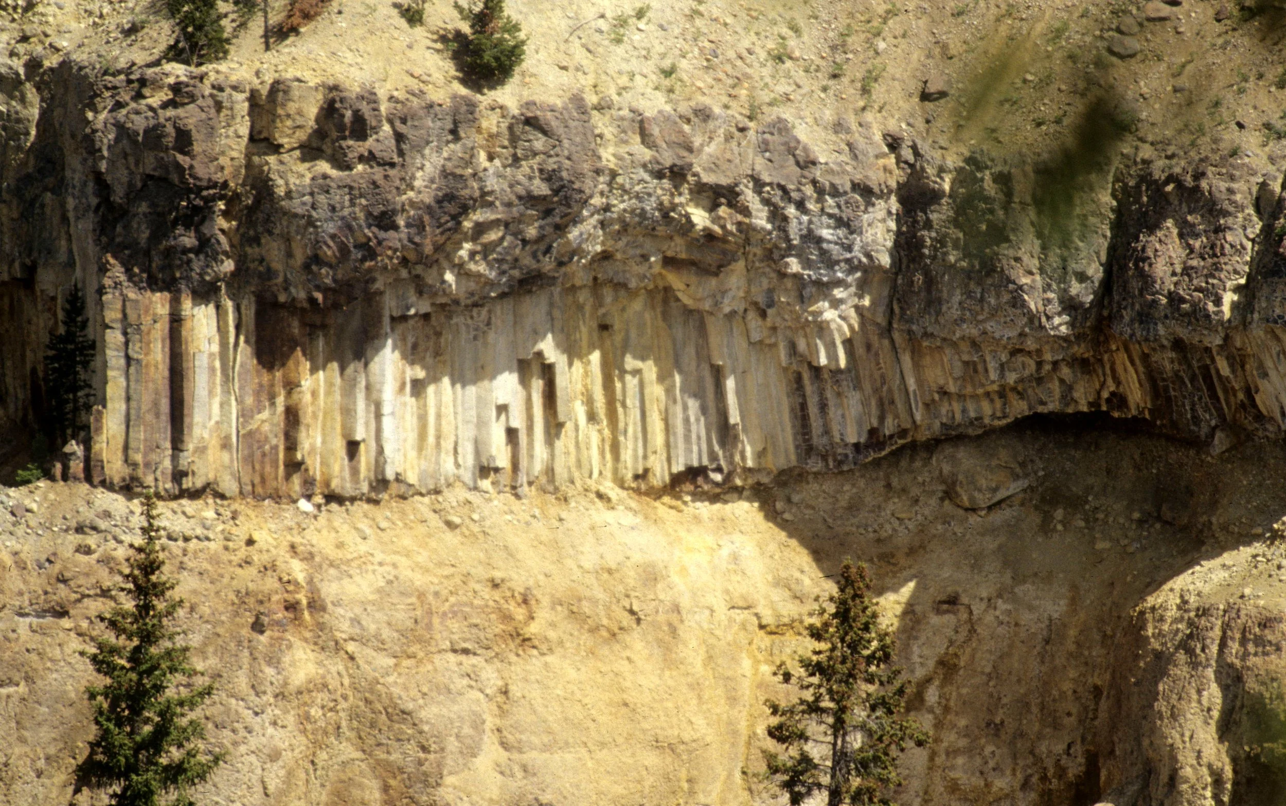 YELLOWSTONE - COLUMNAR BASALT.jpg