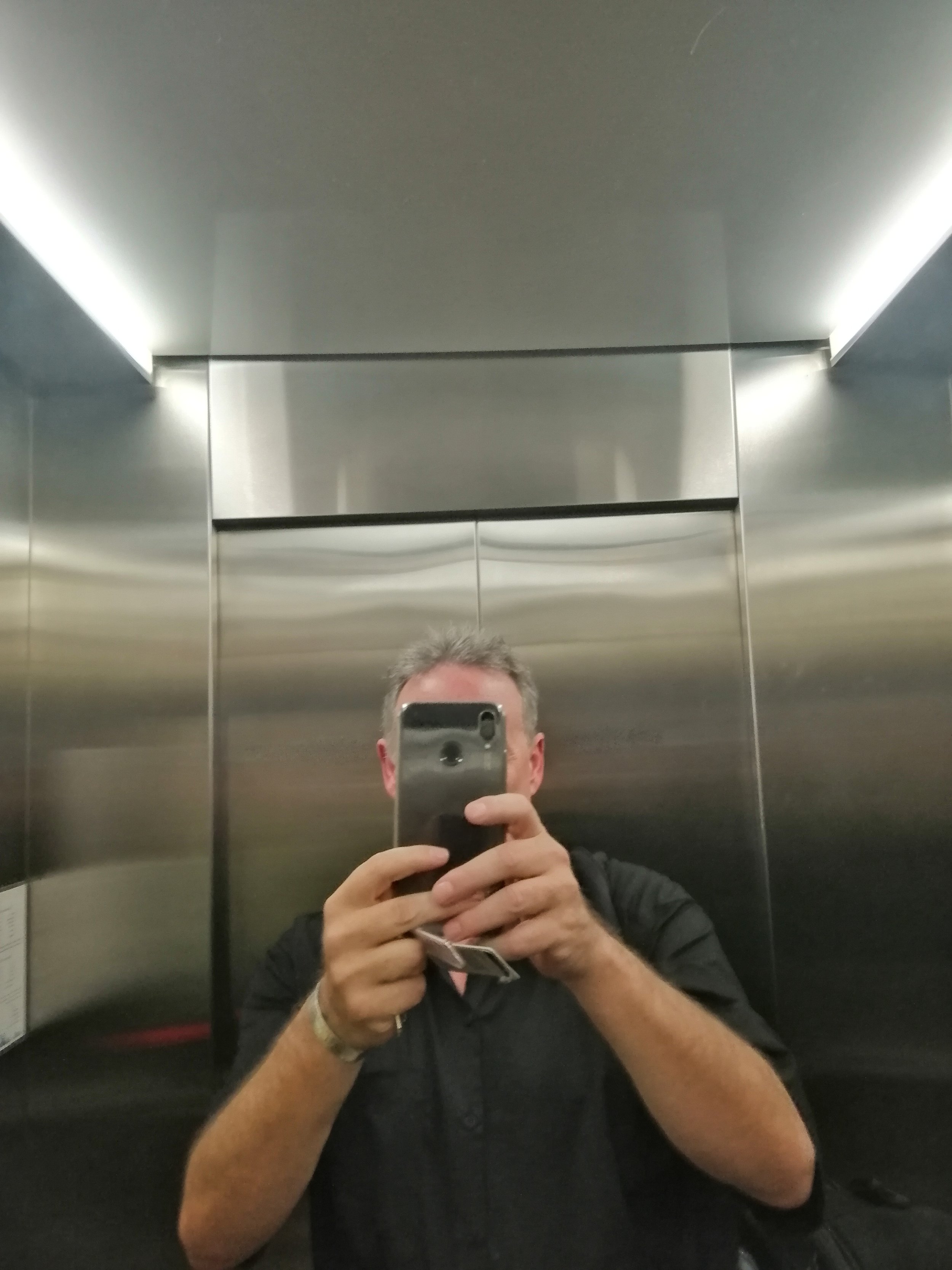 2018 Pics with Gift in Thailand (28).jpg