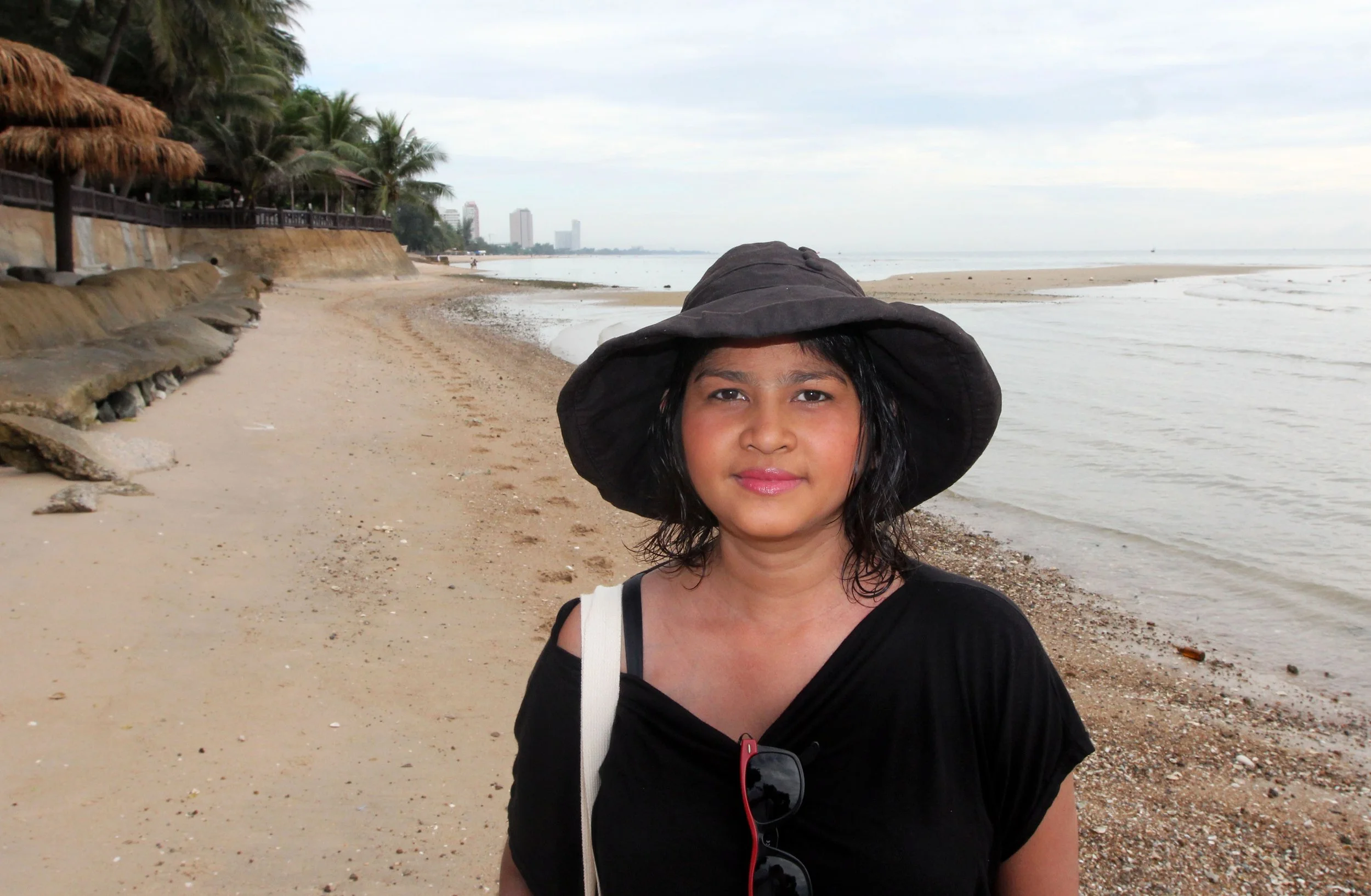 2013 Cha'am and Petchaburi with Family & Friends (95).JPG