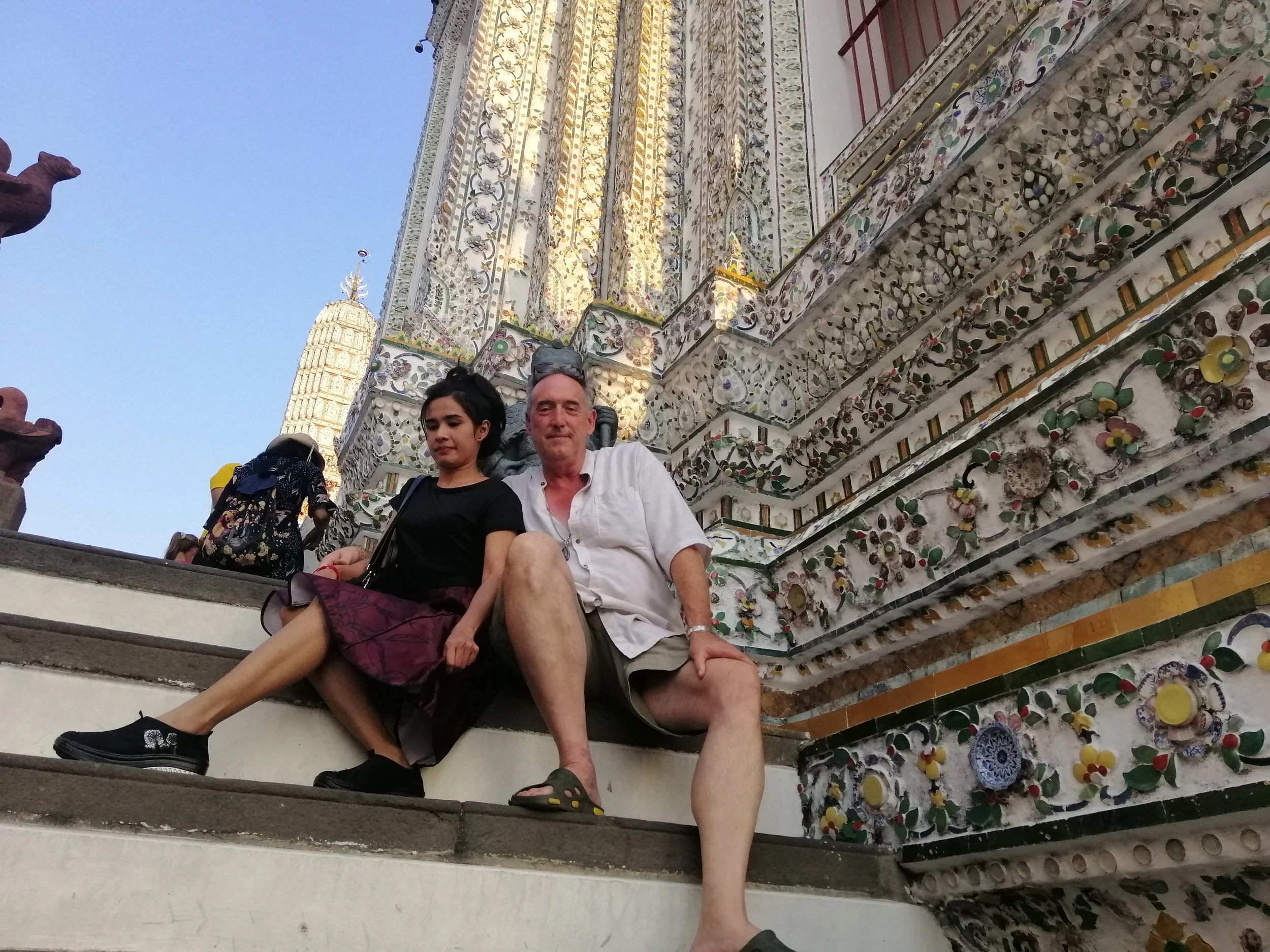 2018 Pics with Gift in Thailand (231).jpg