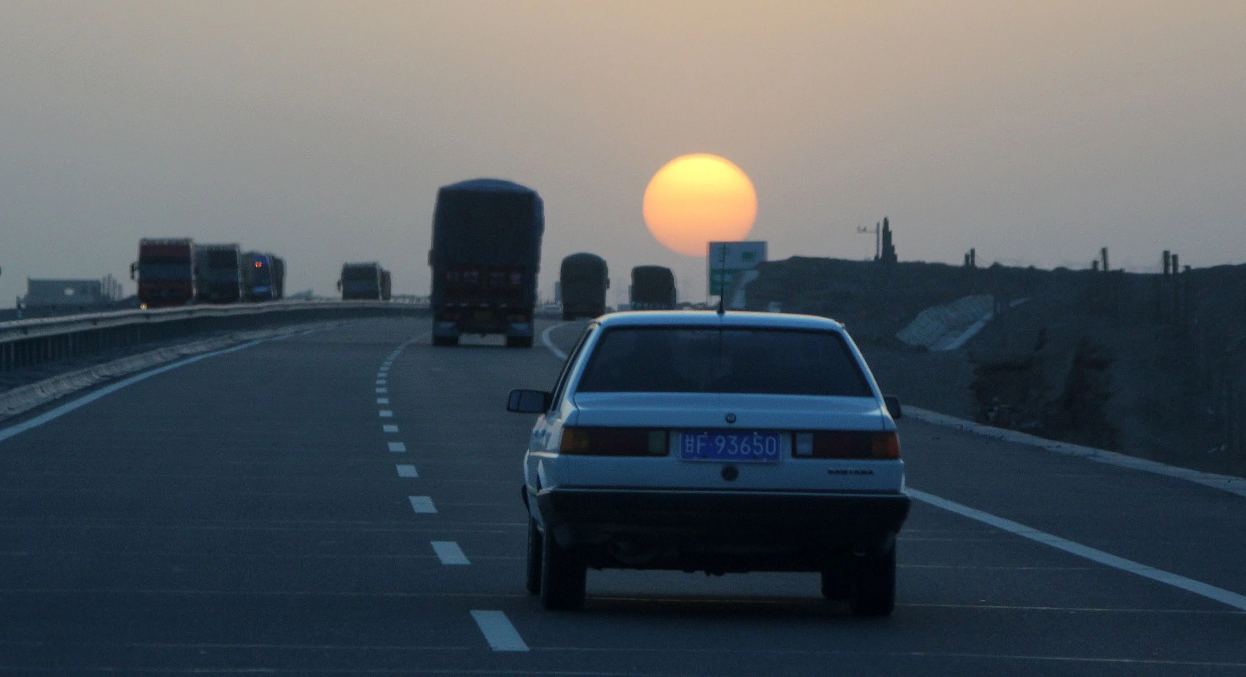 GANSU CHINA - SOUTH OF DUNHUANG (14).JPG