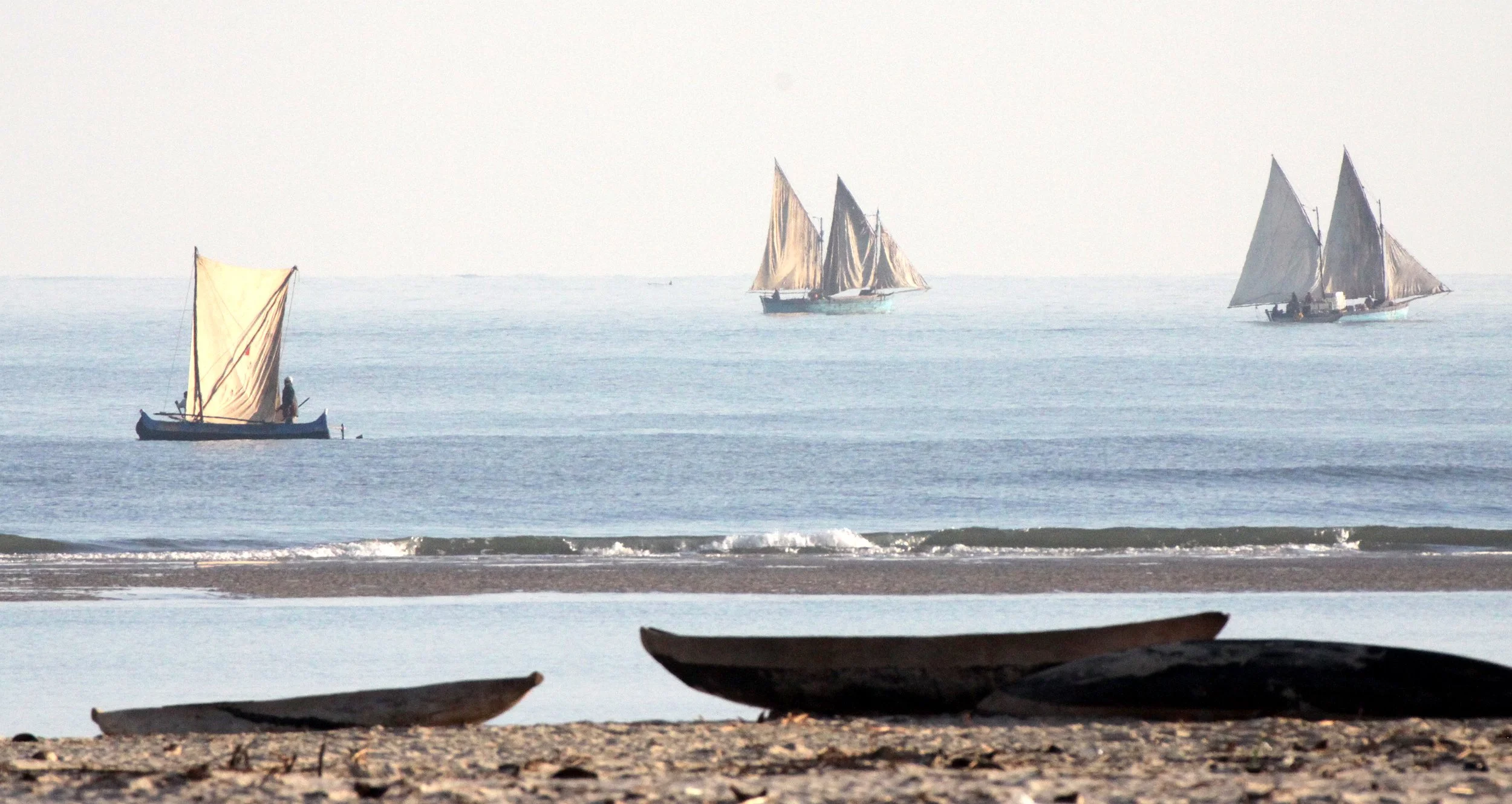 MORONDAVA - BEACH SCENES - MADAGASCAR (15).JPG