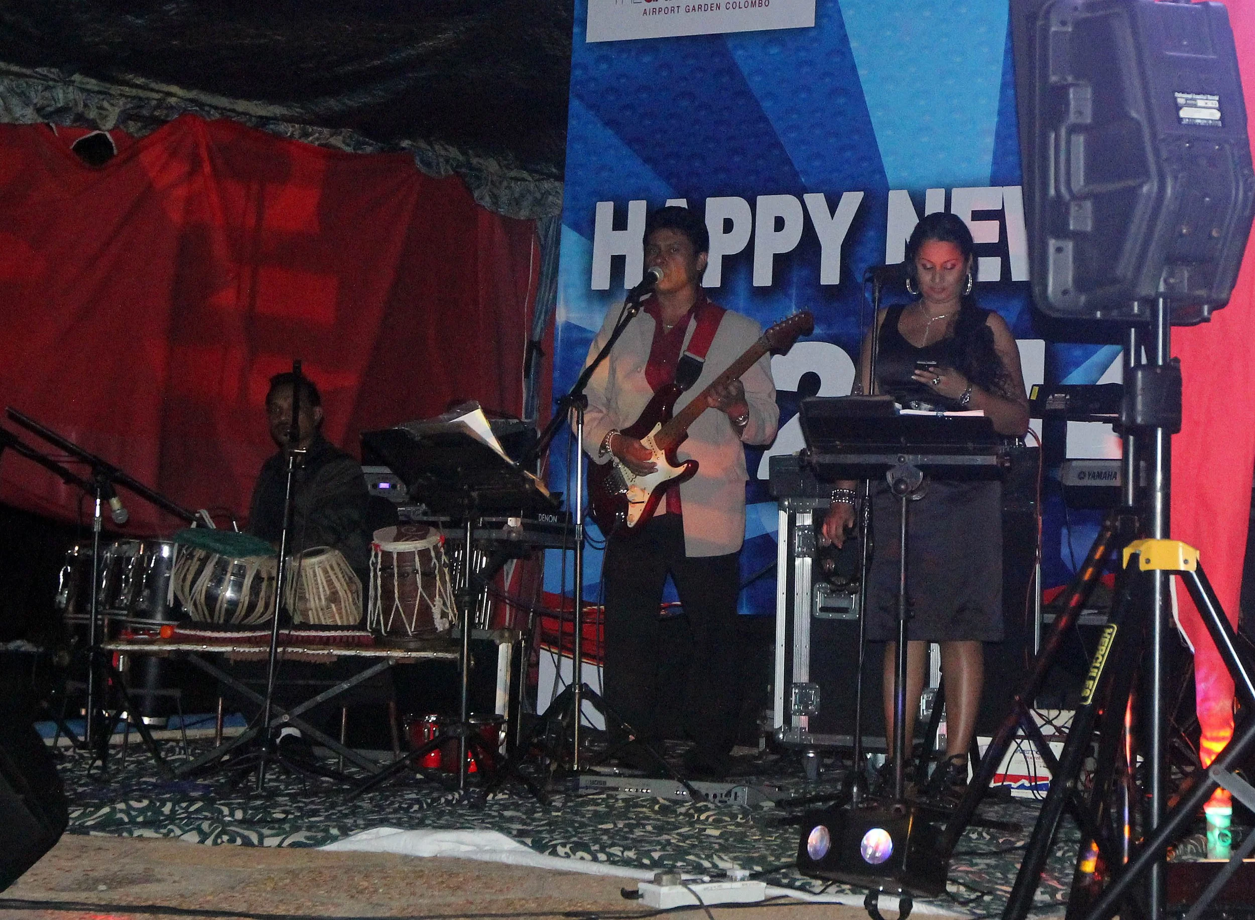 COLOMBO SRI LANKA - NEW YEARS EVE 2013-2014 (40).JPG