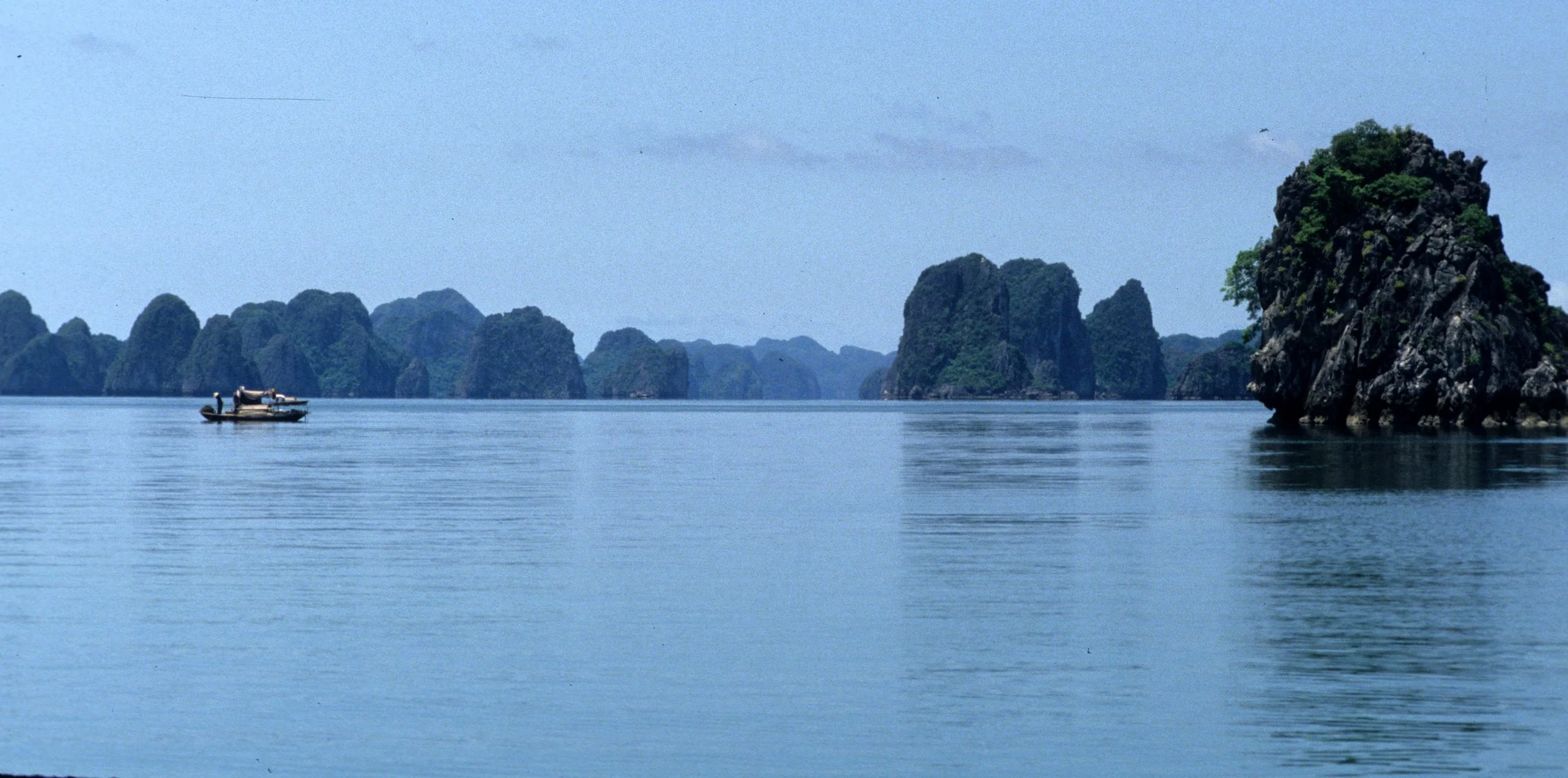 HALONG BAY - KARST LANDSCAPES (4).jpg