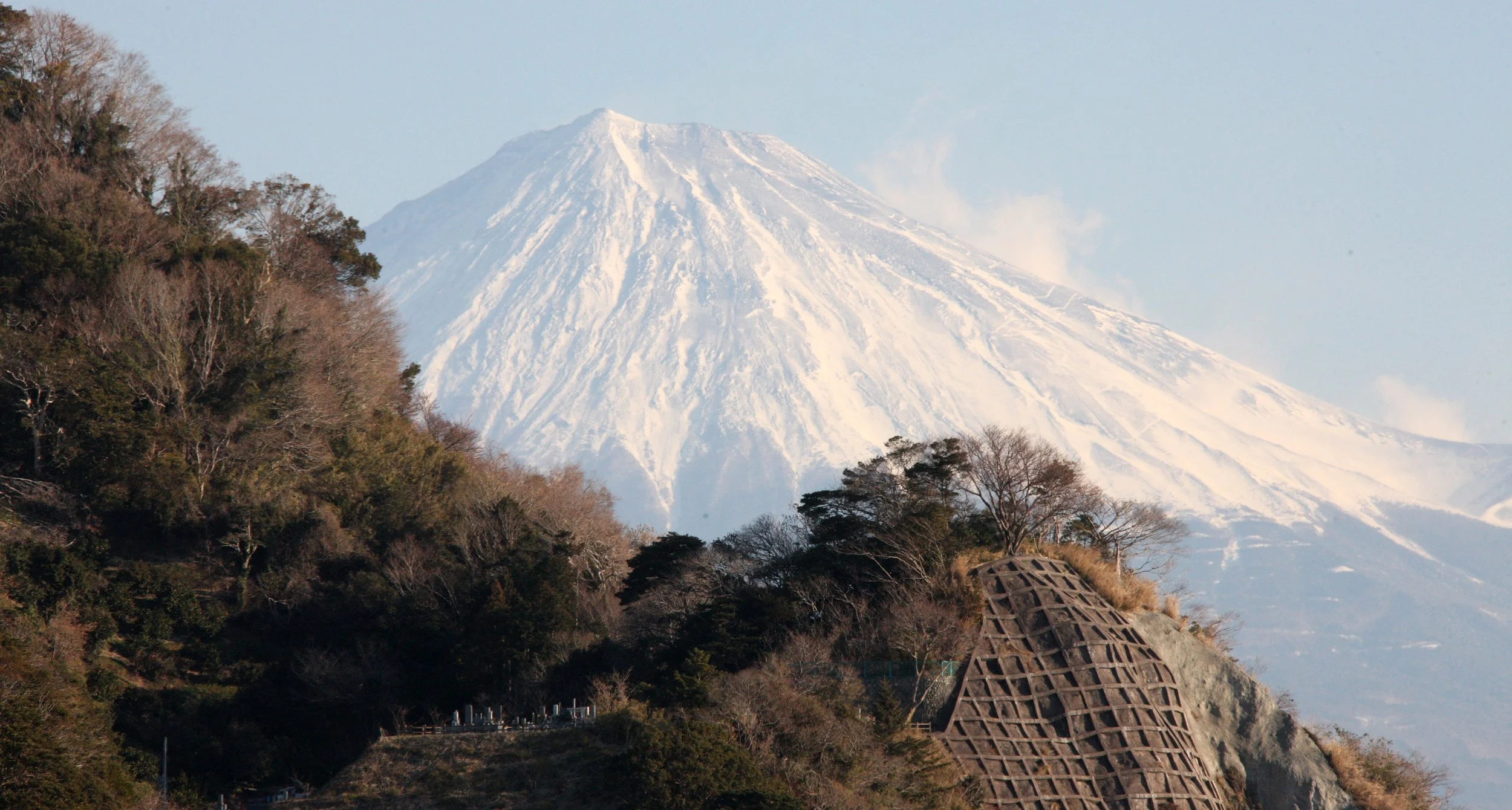 MOUNT FUJU - AS SEEN FROM SHIZUOKA COASTLINE (15).JPG