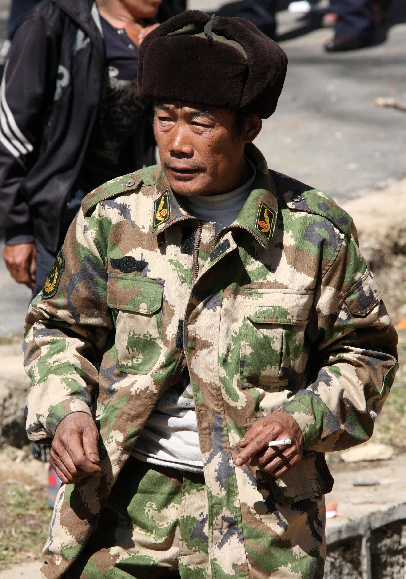 YUNNAN - BAIMA SNOW MOUNTAIN NATURE RESERVE YUNNAN - NAXI AND LISU VILLAGERS (63).JPG