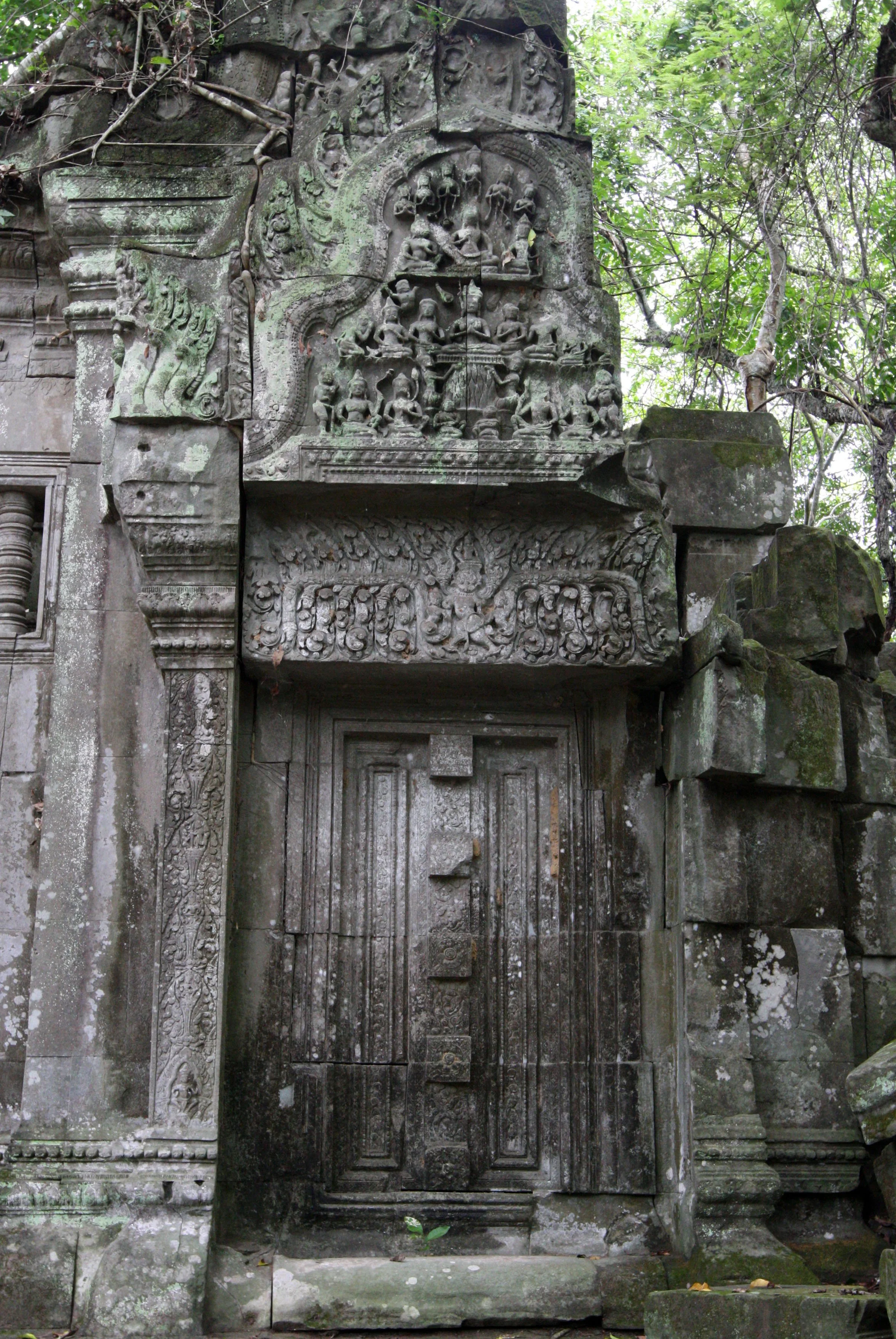 BENG MEALEA TEMPLE - CAMBODIA (4).JPG
