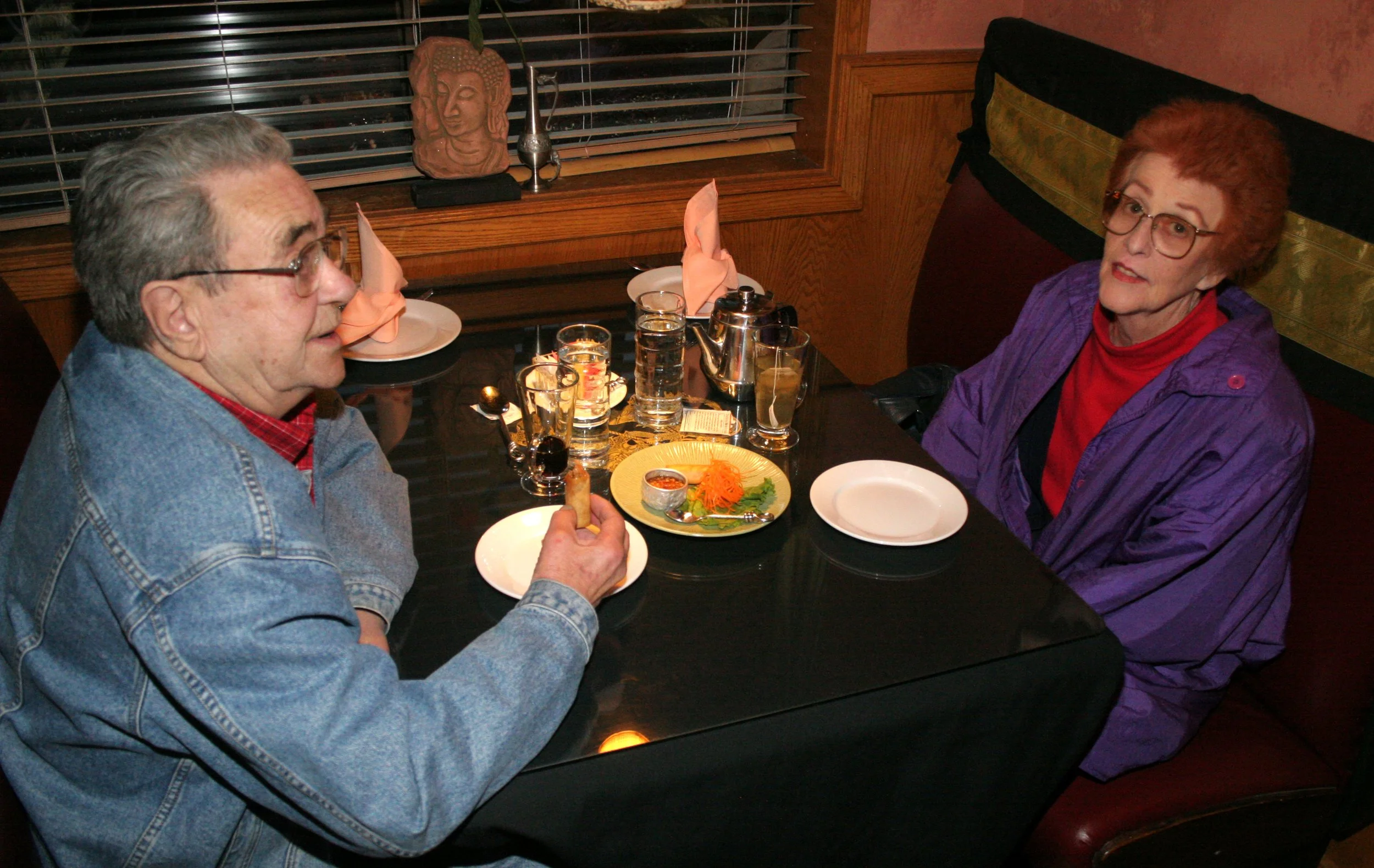 2008-10-25 DAY AT SABAI THAI (10).JPG