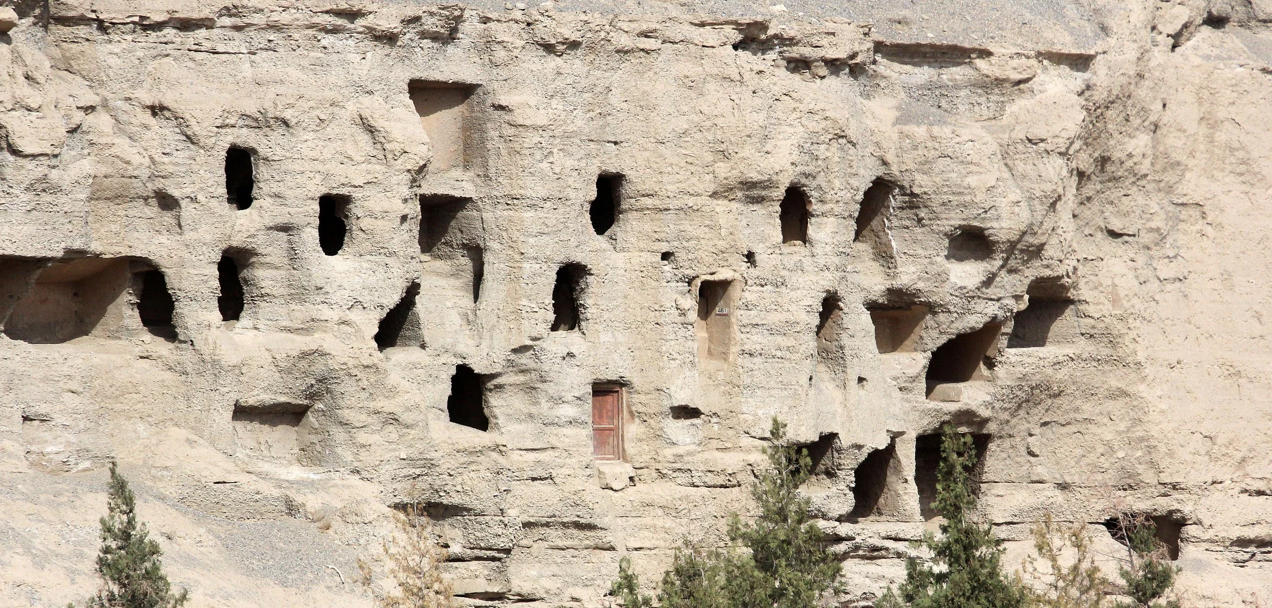 MOGAO GROTTOES - DUNHUANG GANSU CHINA (13).JPG