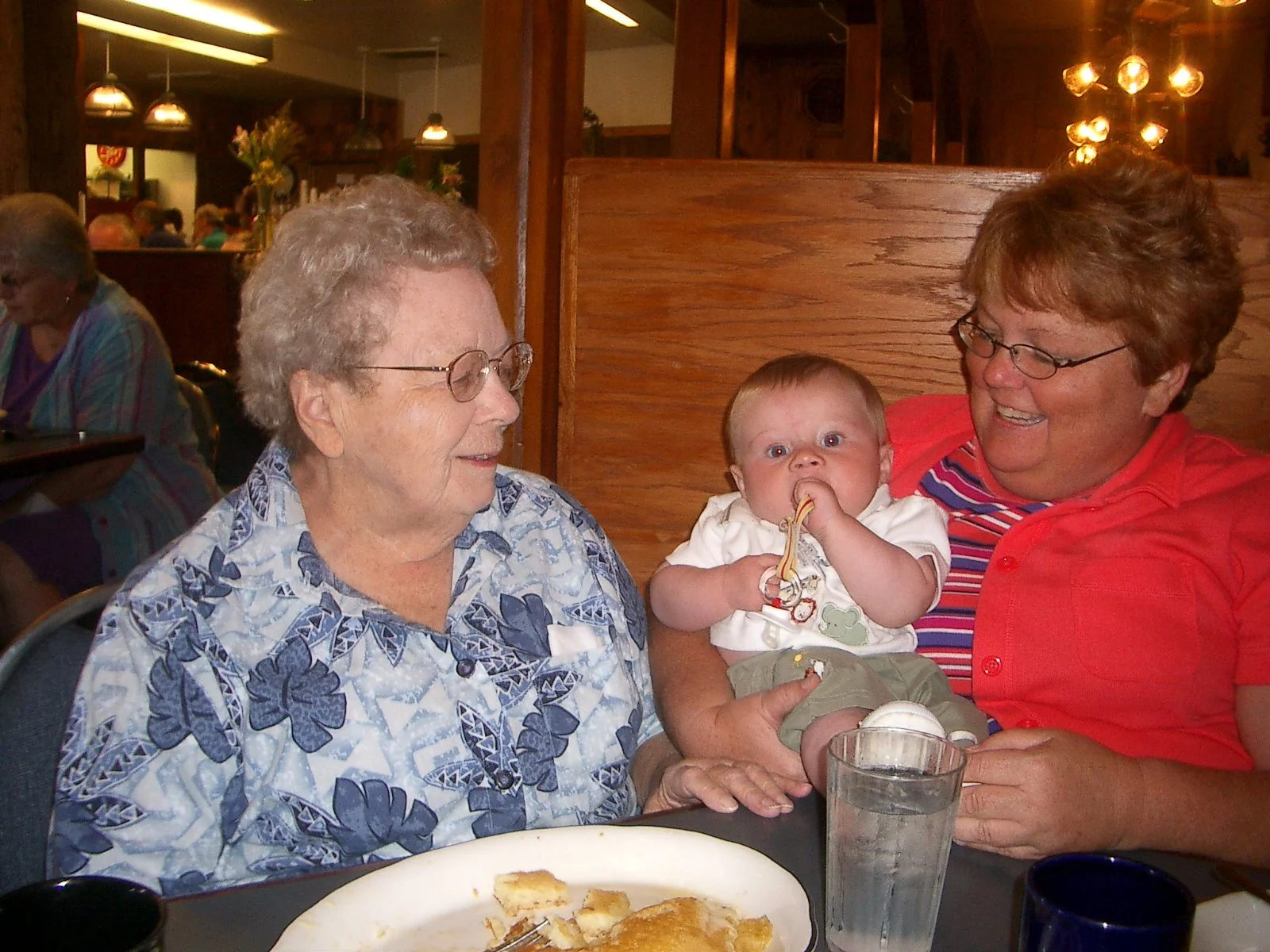 2003-7-31 FAMILY REUNION IN WASHINGTON AND CANADA (75).JPG