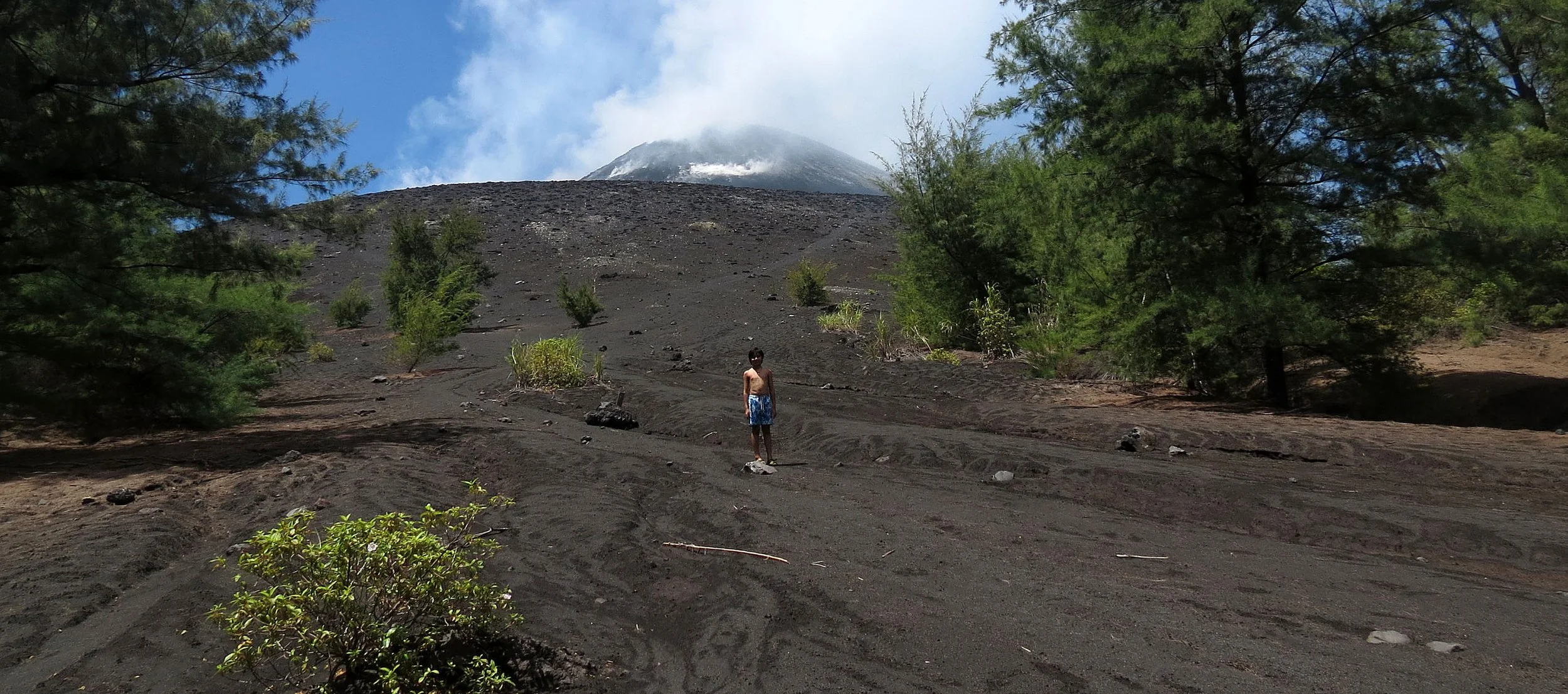 KRAKATAU NATIONAL PARK - JAVA BARAT INDONESIA (33).JPG
