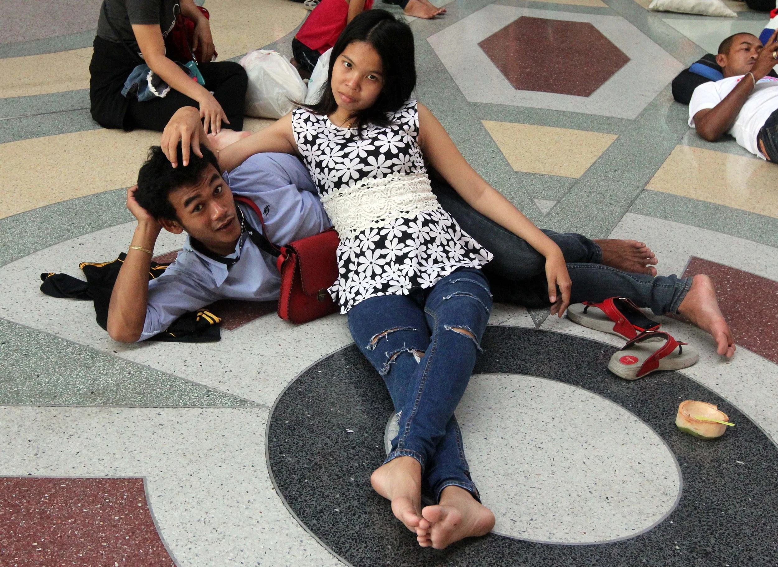 2014 ISB Trip to Hua Lamphong Railway Station Bangkok (5).JPG