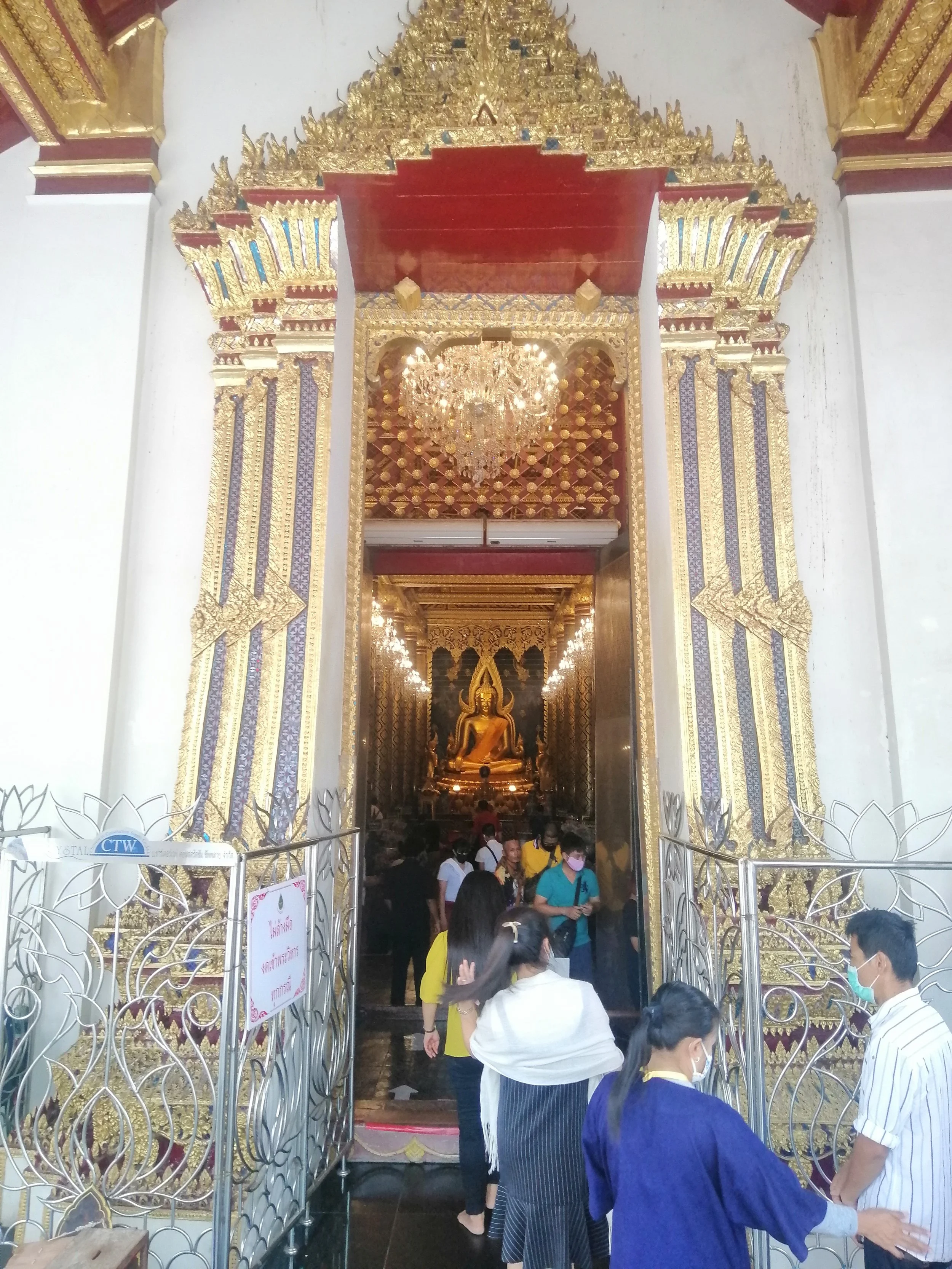 2020 Phitsanulok Wat Phra Si Rattana Mahathat Summer Road Trip (4).jpg