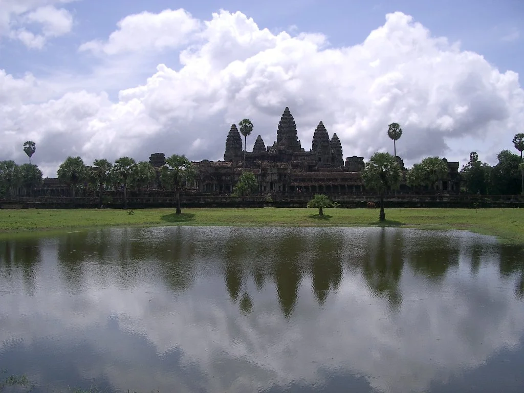 ANGKOR - ANGKOR WAT TEMPLE - CAMBODIA (90).JPG