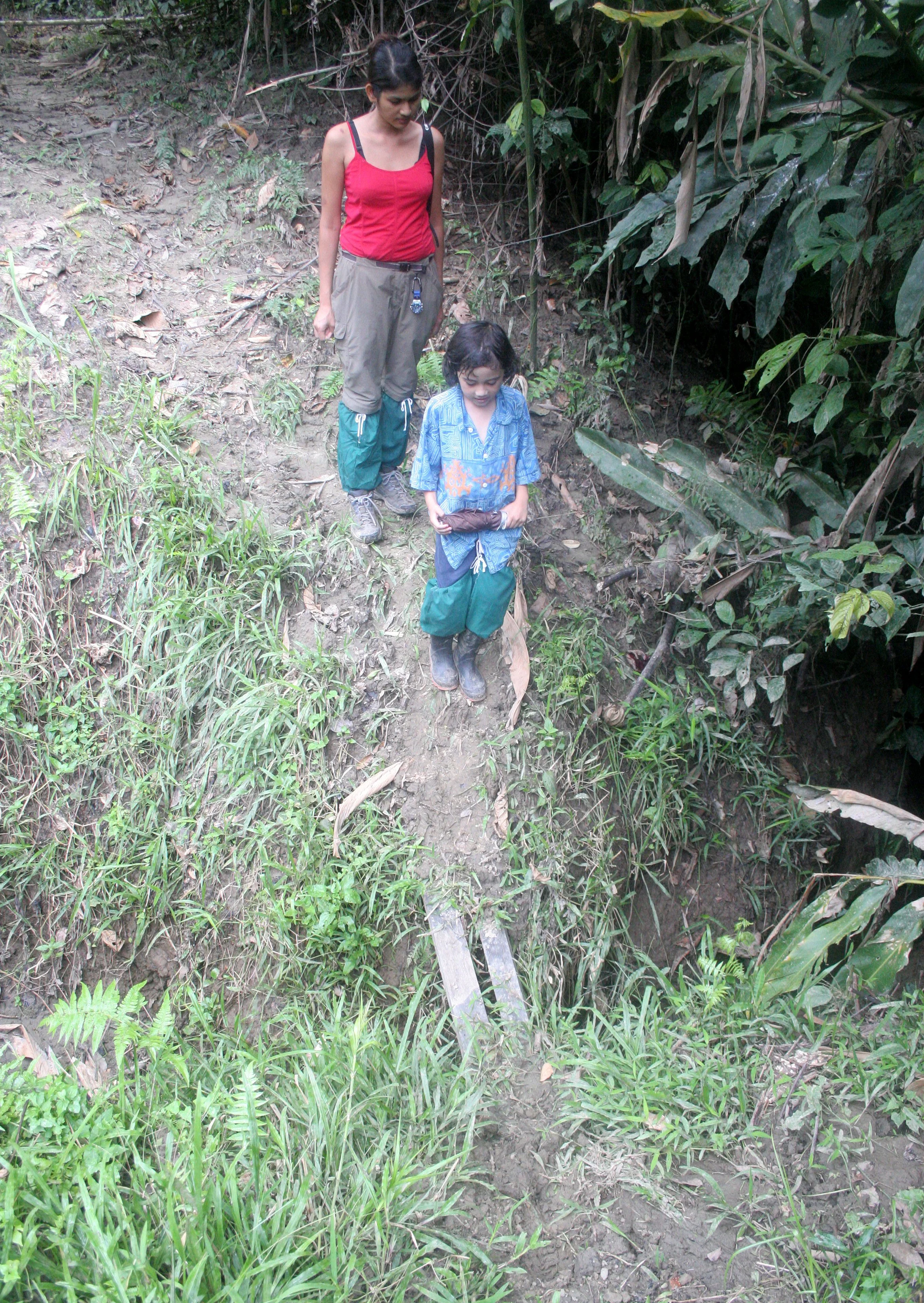 DANUM VALLEY BORNEO - TREKKING IN THE DANUM.JPG