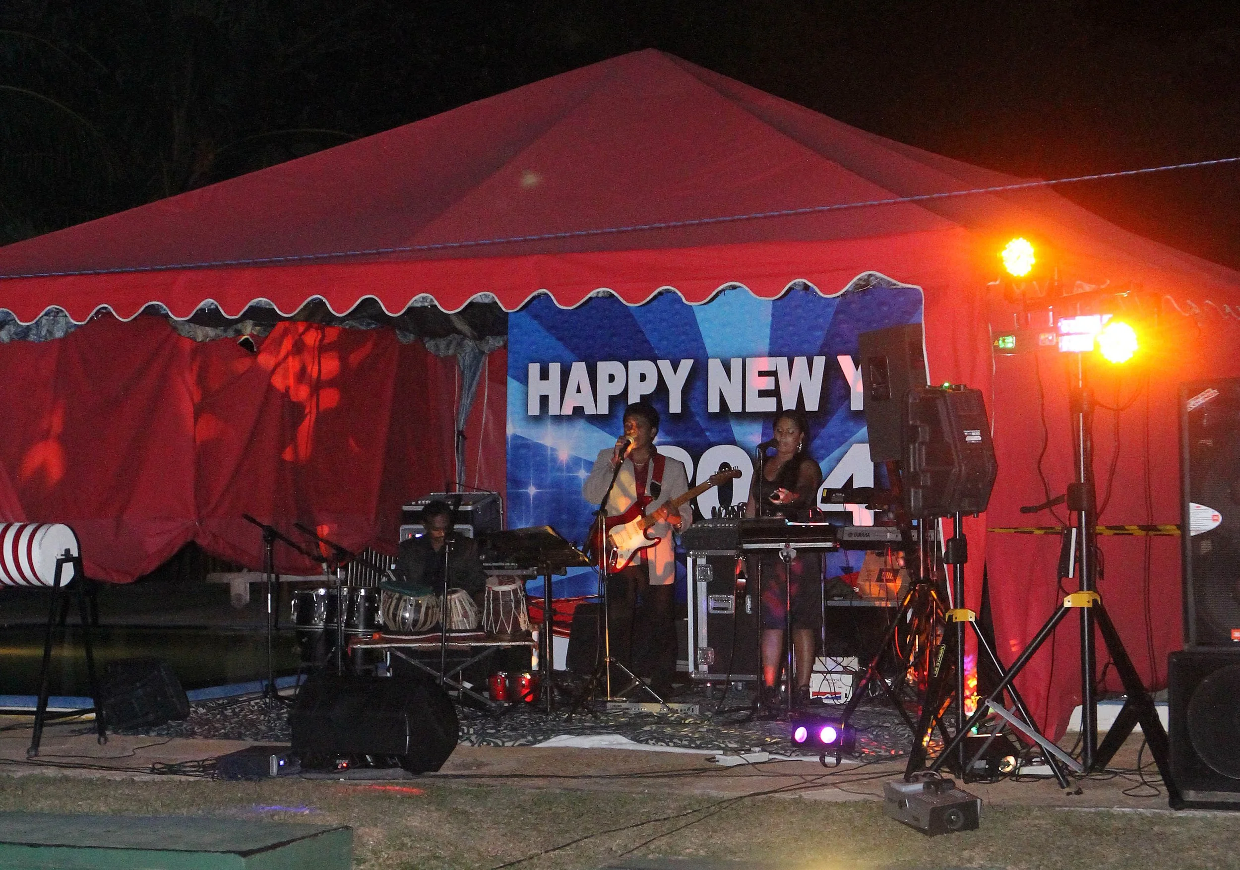 COLOMBO SRI LANKA - NEW YEARS EVE 2013-2014 (39).JPG