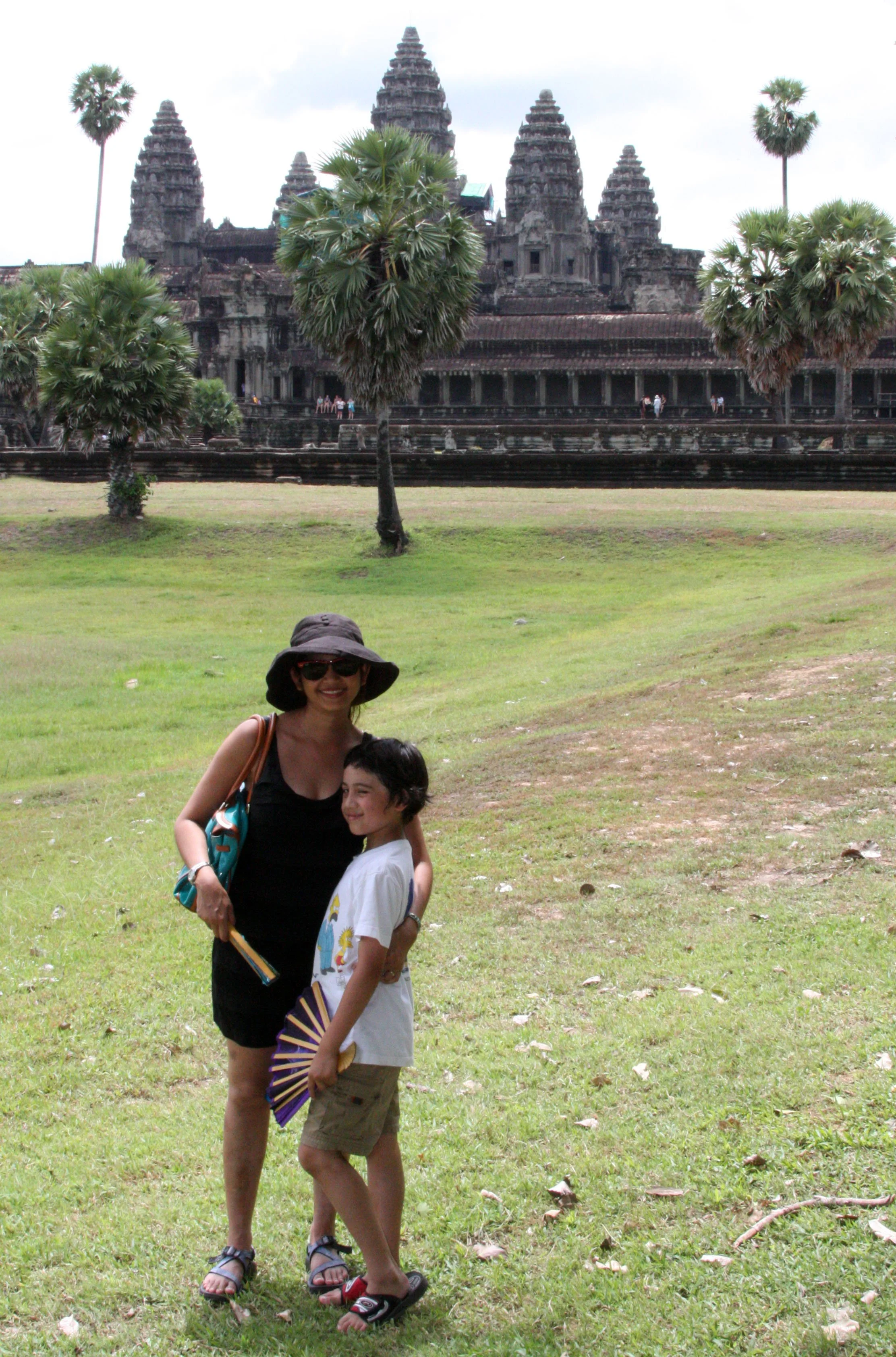 ANGKOR WAT CAMBODIA - JULY 2010 (4).JPG